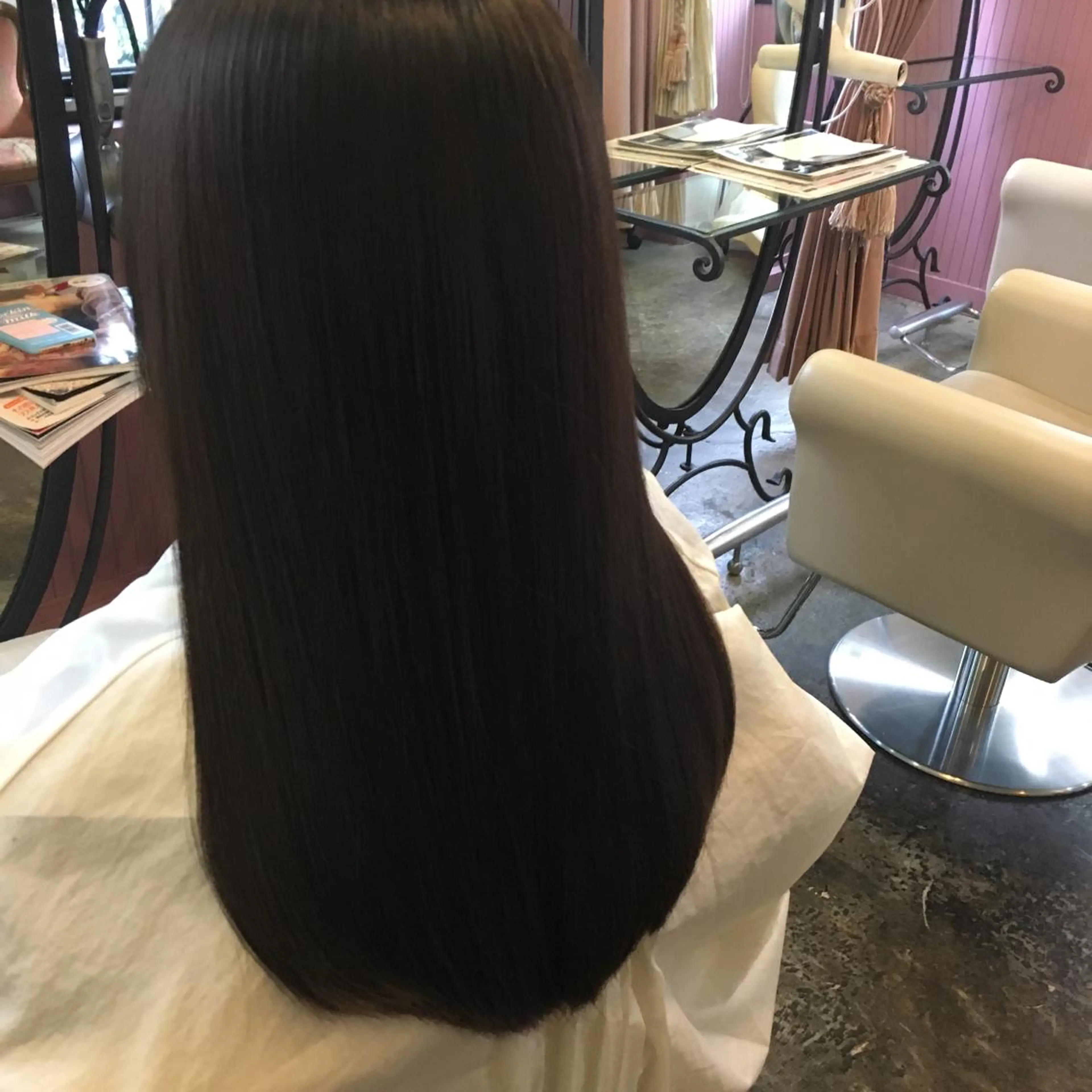 セミロング カラー 表参道Lise おおいしおりのヘアスタイル