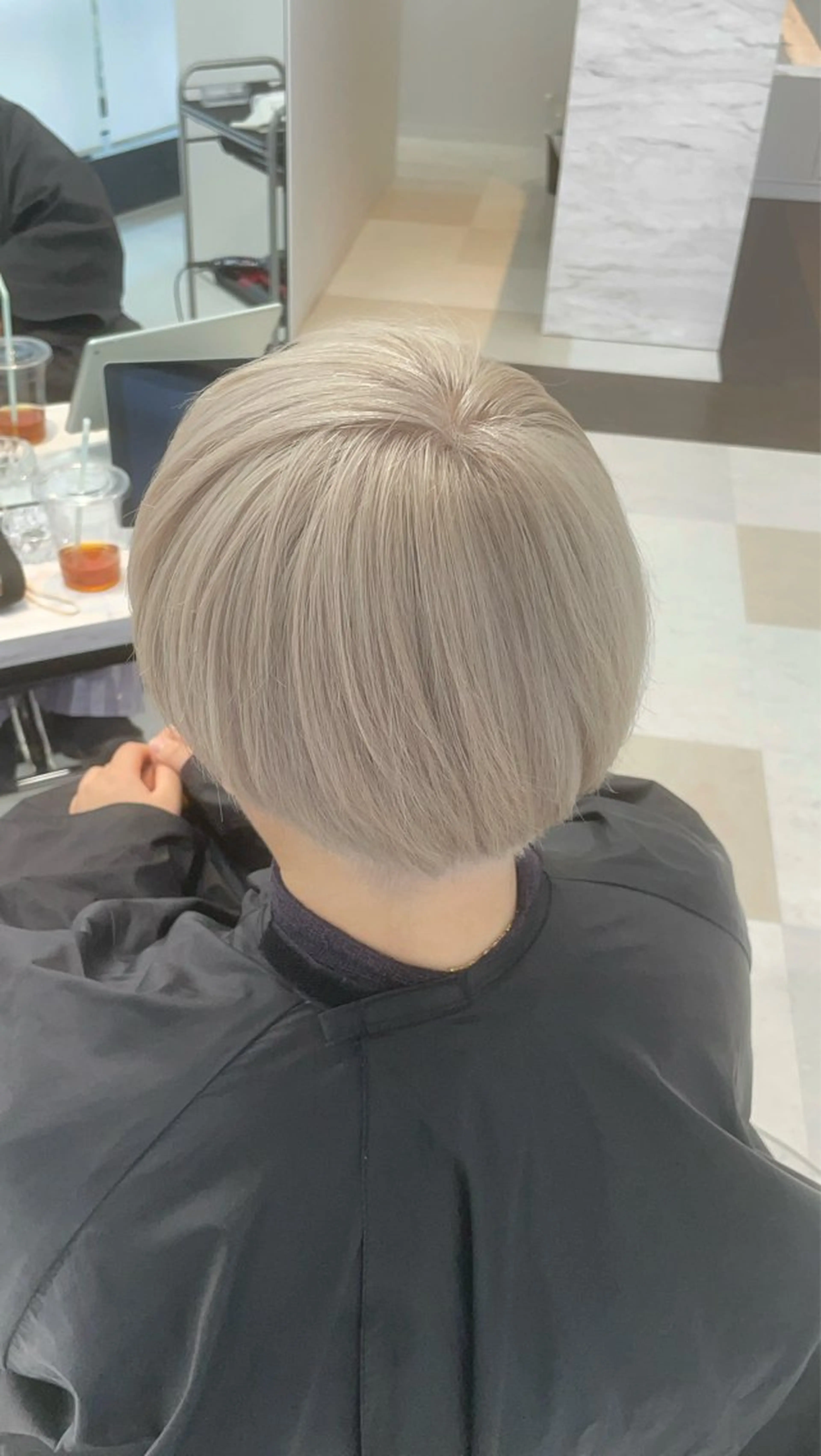 ショート カラー ヘアカラー トリートメント B.Chance カラーリスト　ペーのヘアスタイル