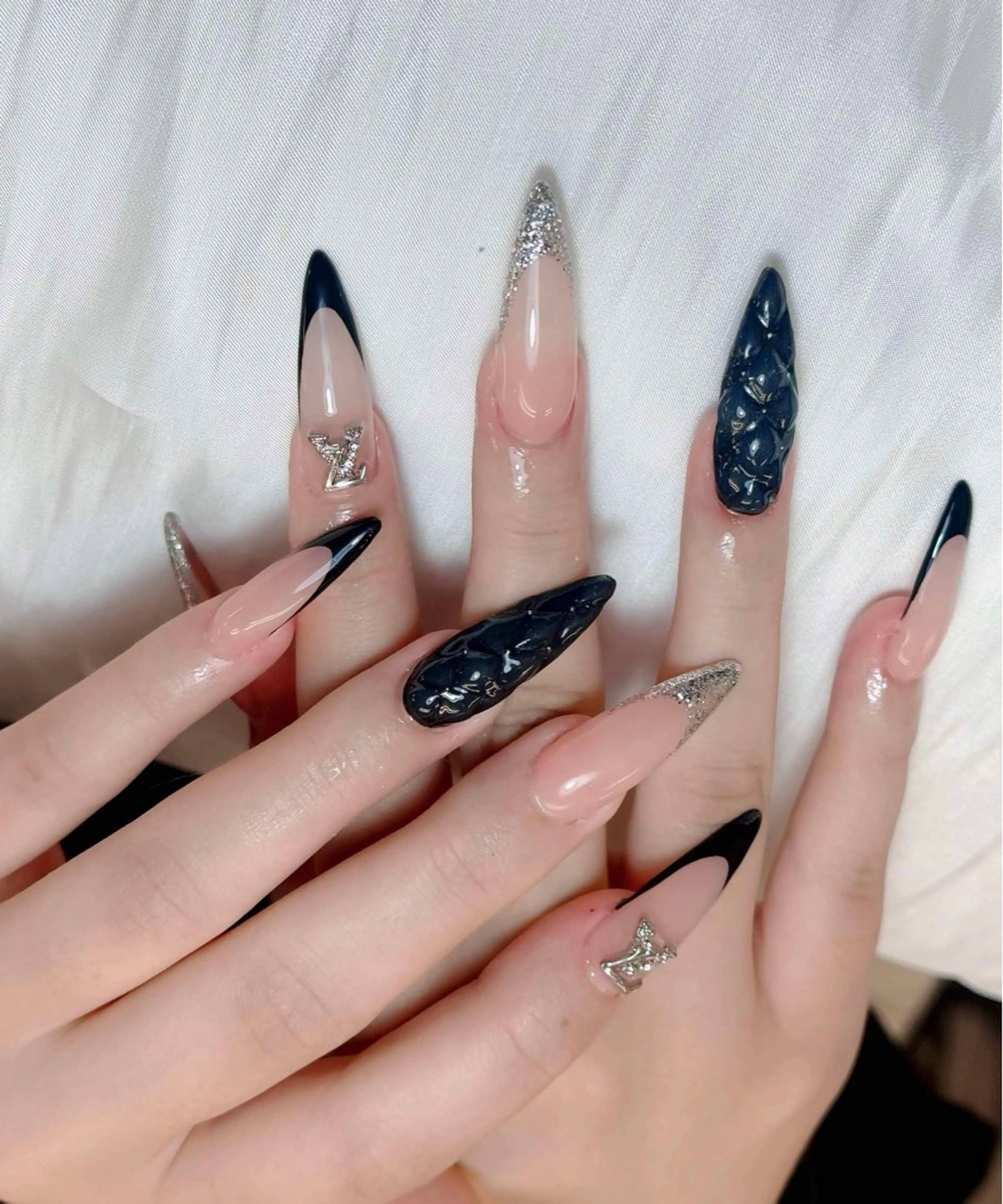 ネイル ハンドネイル ハンドケア Anh Nail 歌舞伎町のネイルデザイン