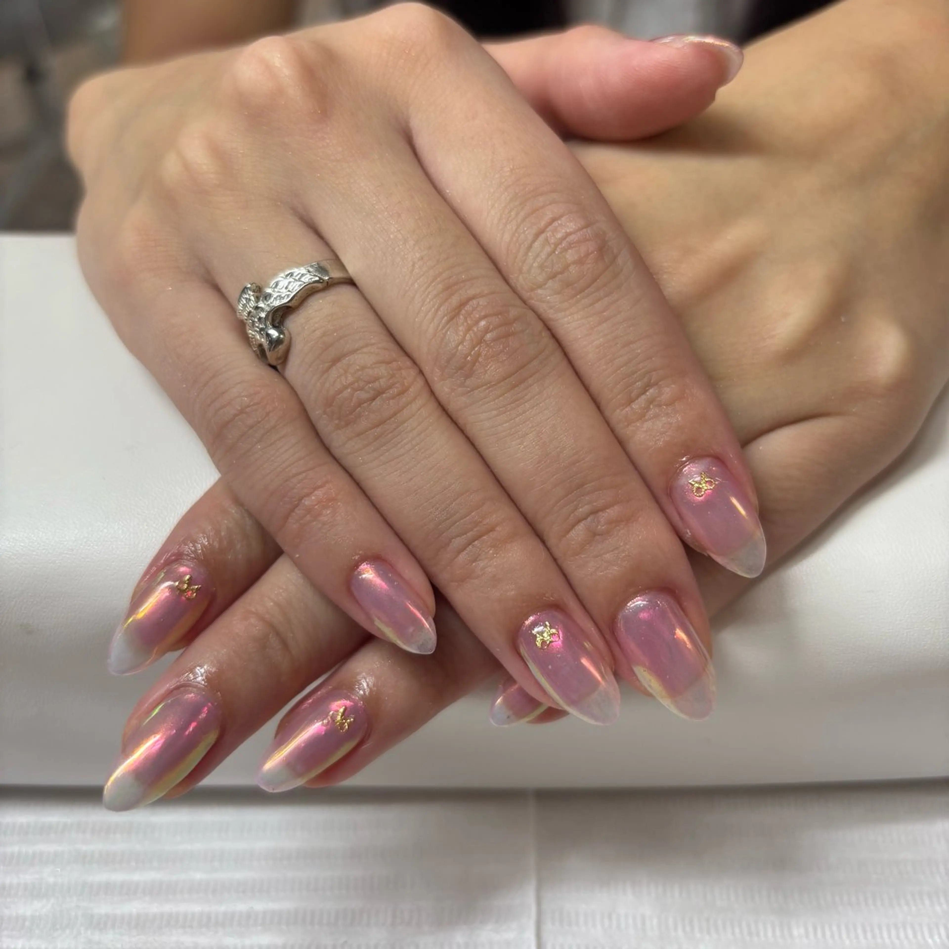 ネイル ミラーネイル ピンク ACADEMY SALON hush hush by TRU  新宿南口店所属・さの ももこのネイルデザイン