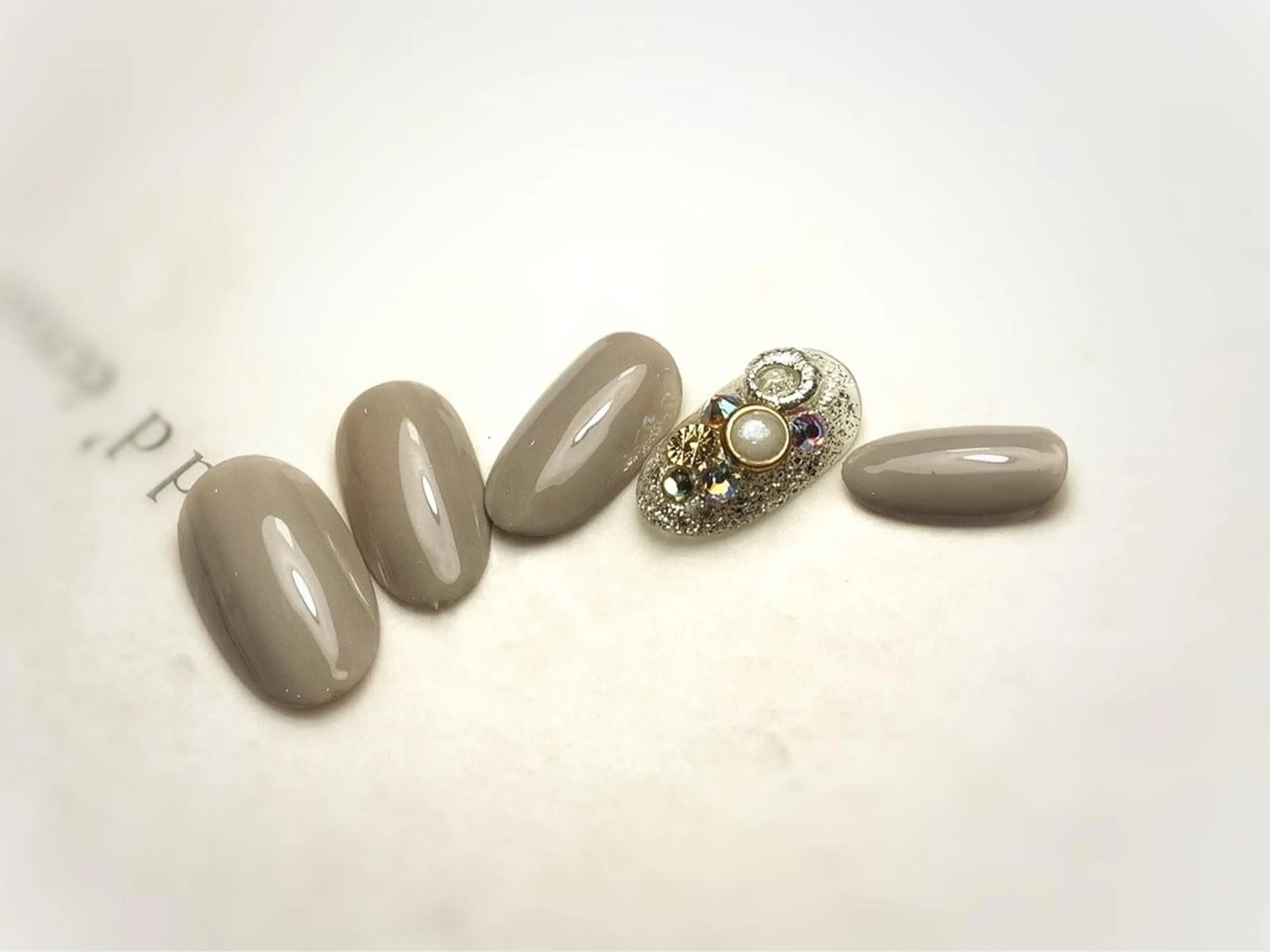 ネイル Salute本店 🦋仲原里佳のネイルデザイン