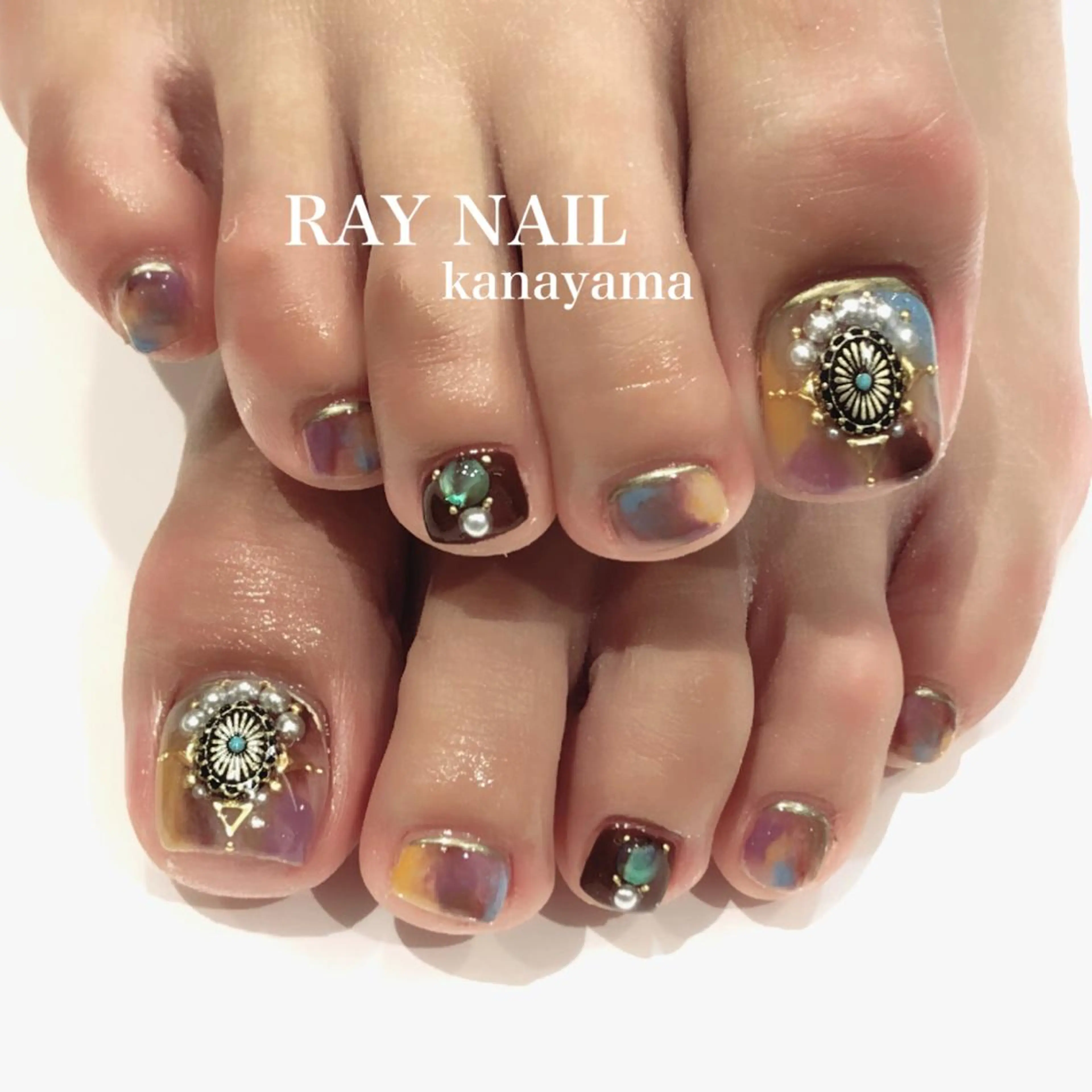 ネイル フットネイル ニュアンスネイル Arowa 伊田のネイルデザイン