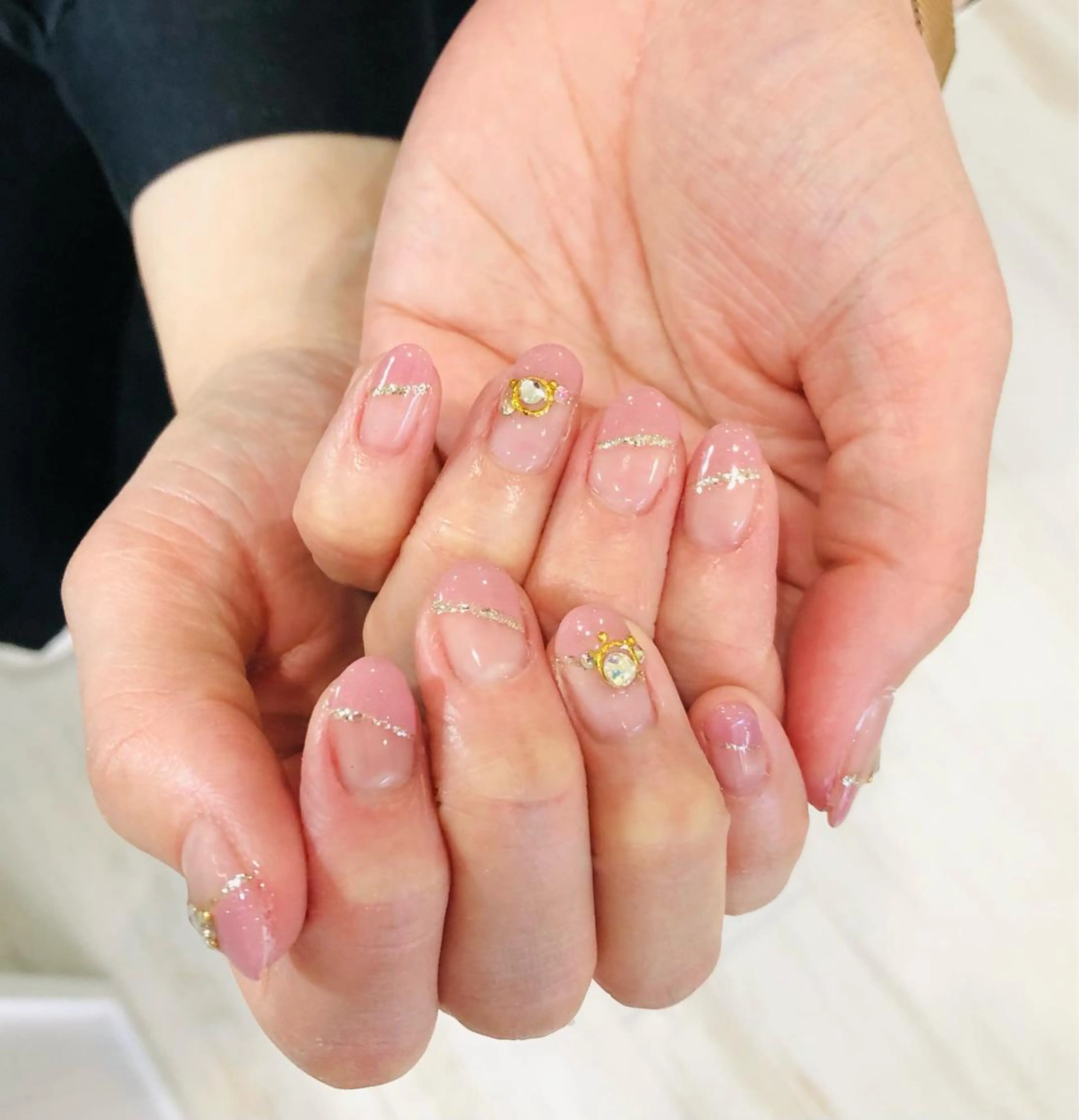 ネイル フラッシュネイル フレンチネイル ラメ(グリッター) ラメグラデーション マグネットネイル H3(エイチスリー)所属・H3 hitoのネイルデザイン