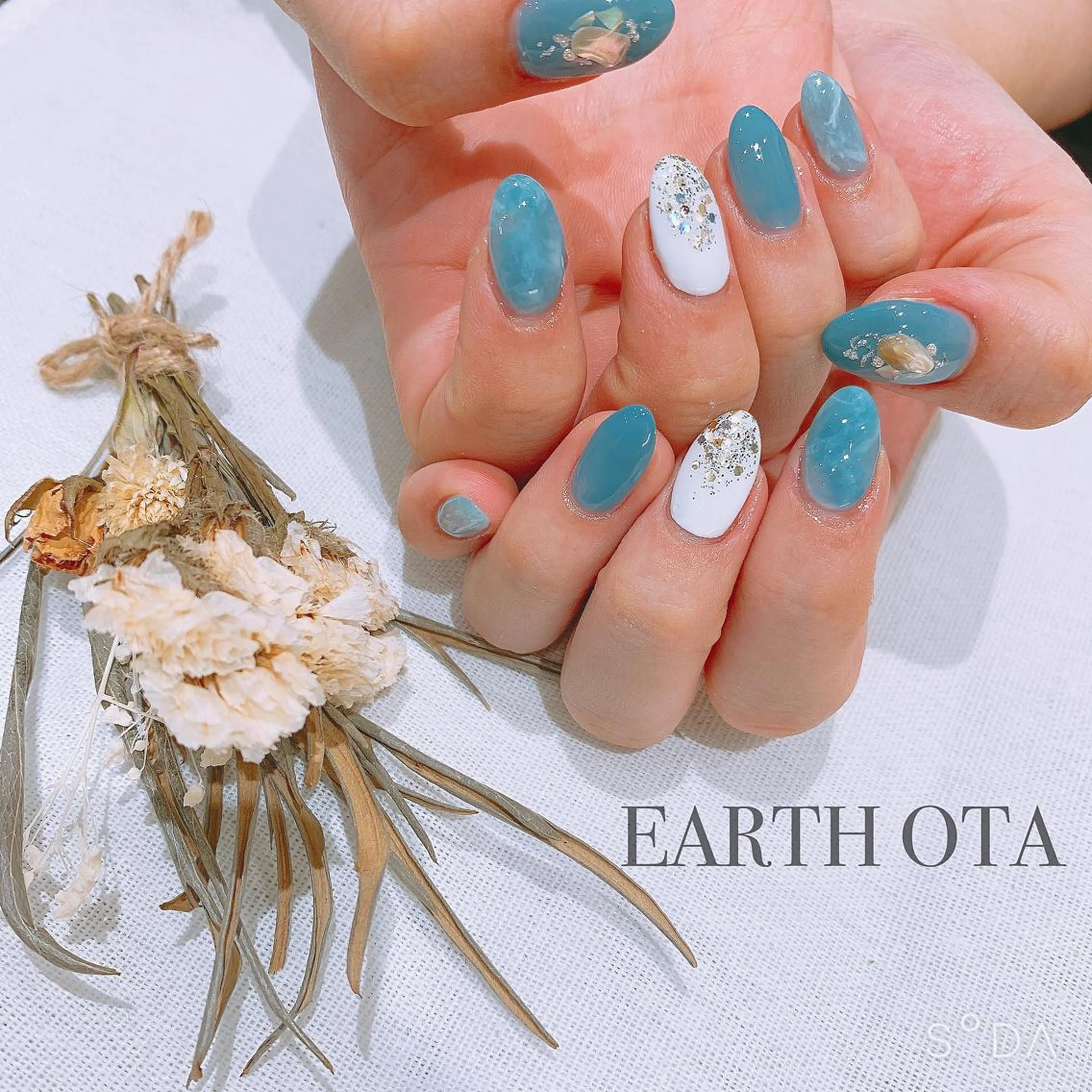 ネイル Rena colore'のネイルデザイン