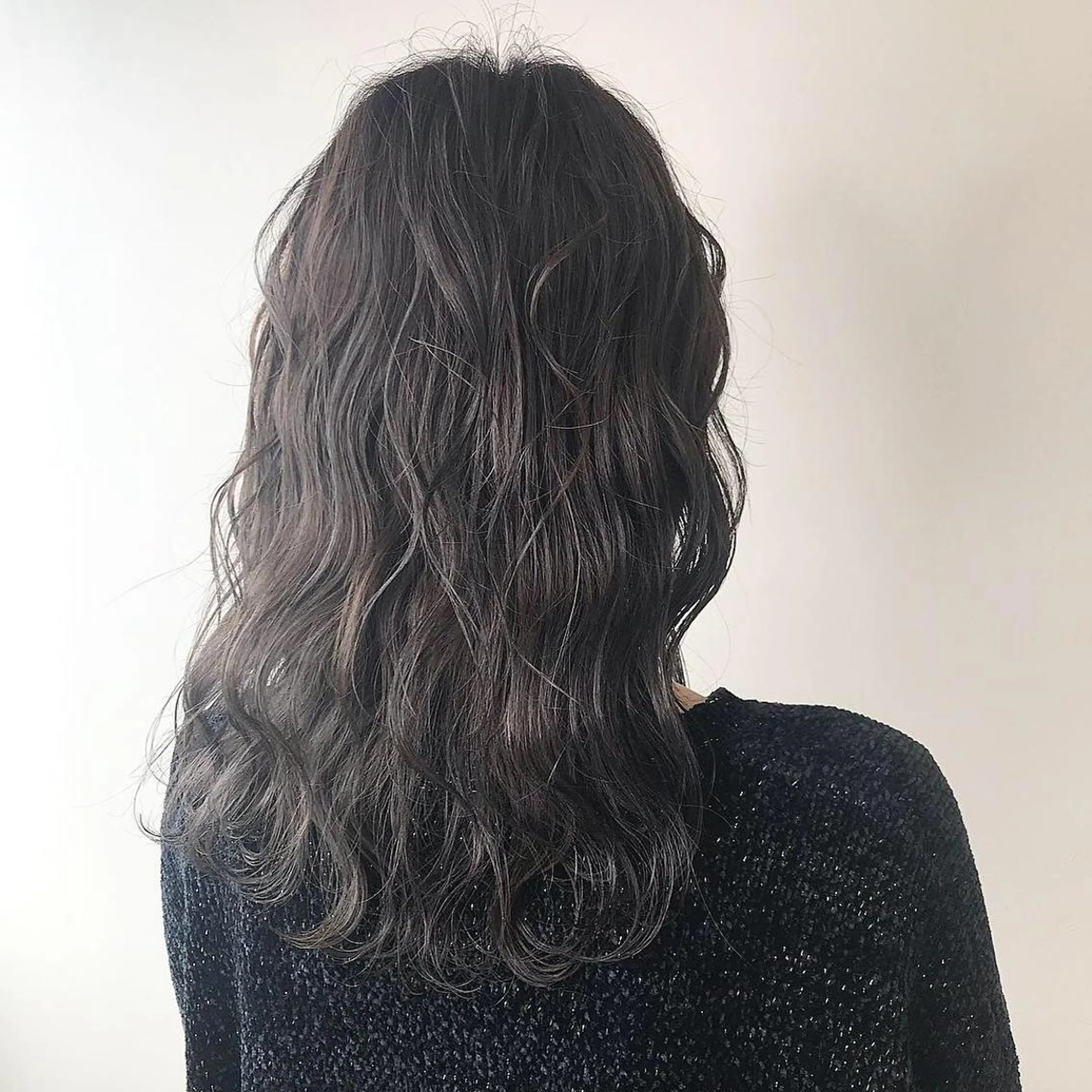 カラー デザインカラー Lienのヘアスタイル