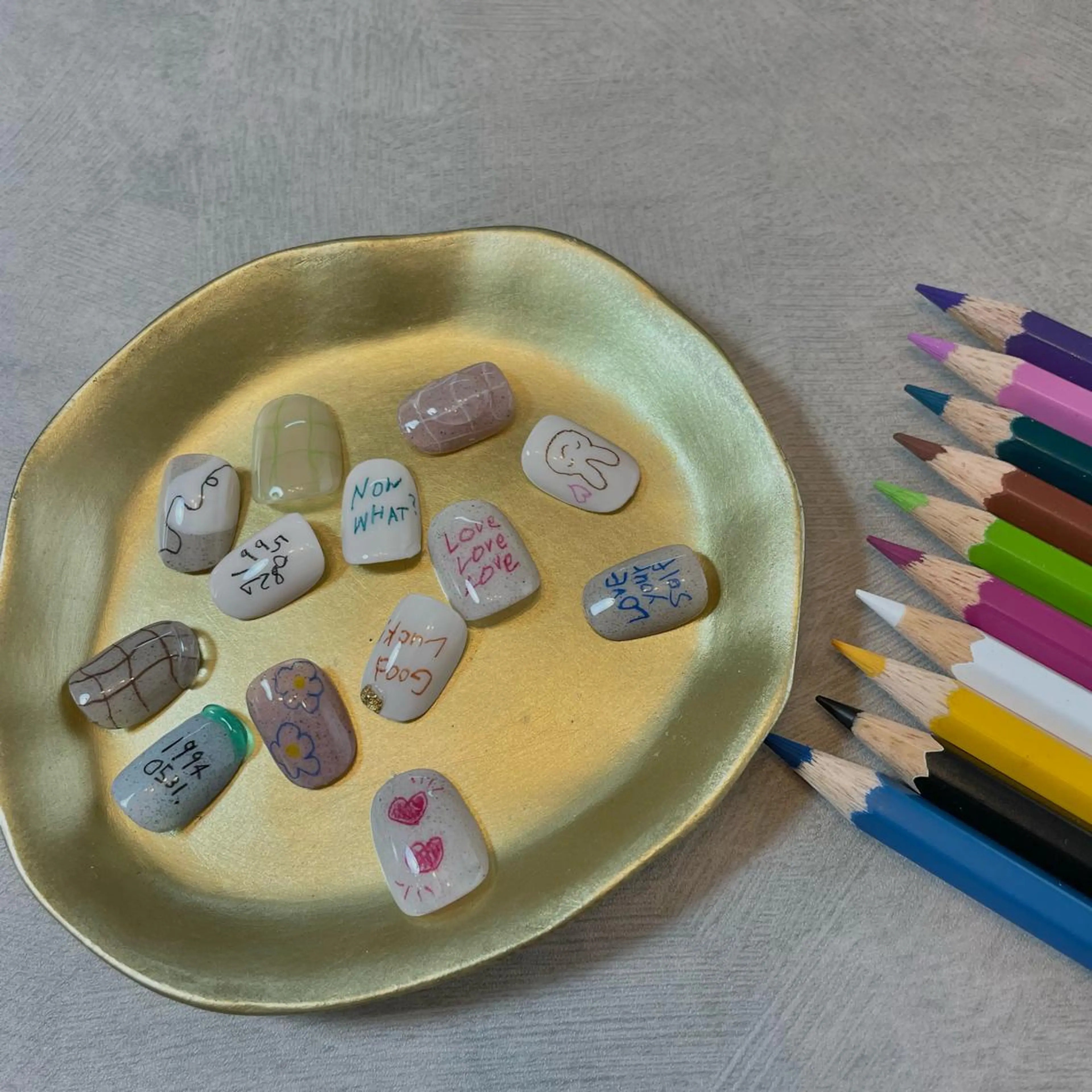 ネイル ハンドネイル Eight plusのネイルデザイン