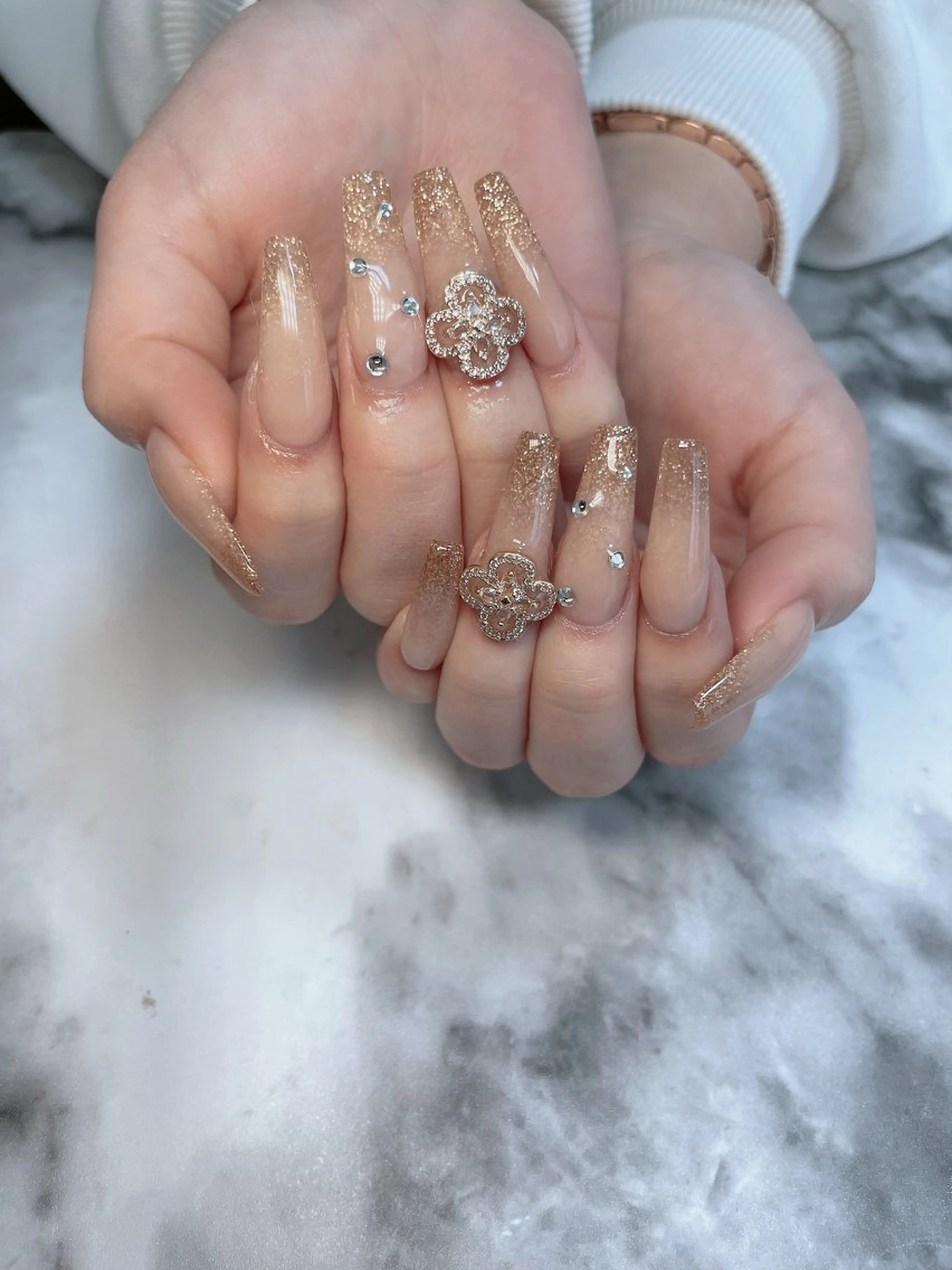 ネイル ハンドネイル salon de belnetta所属・kayo 💅のネイルデザイン