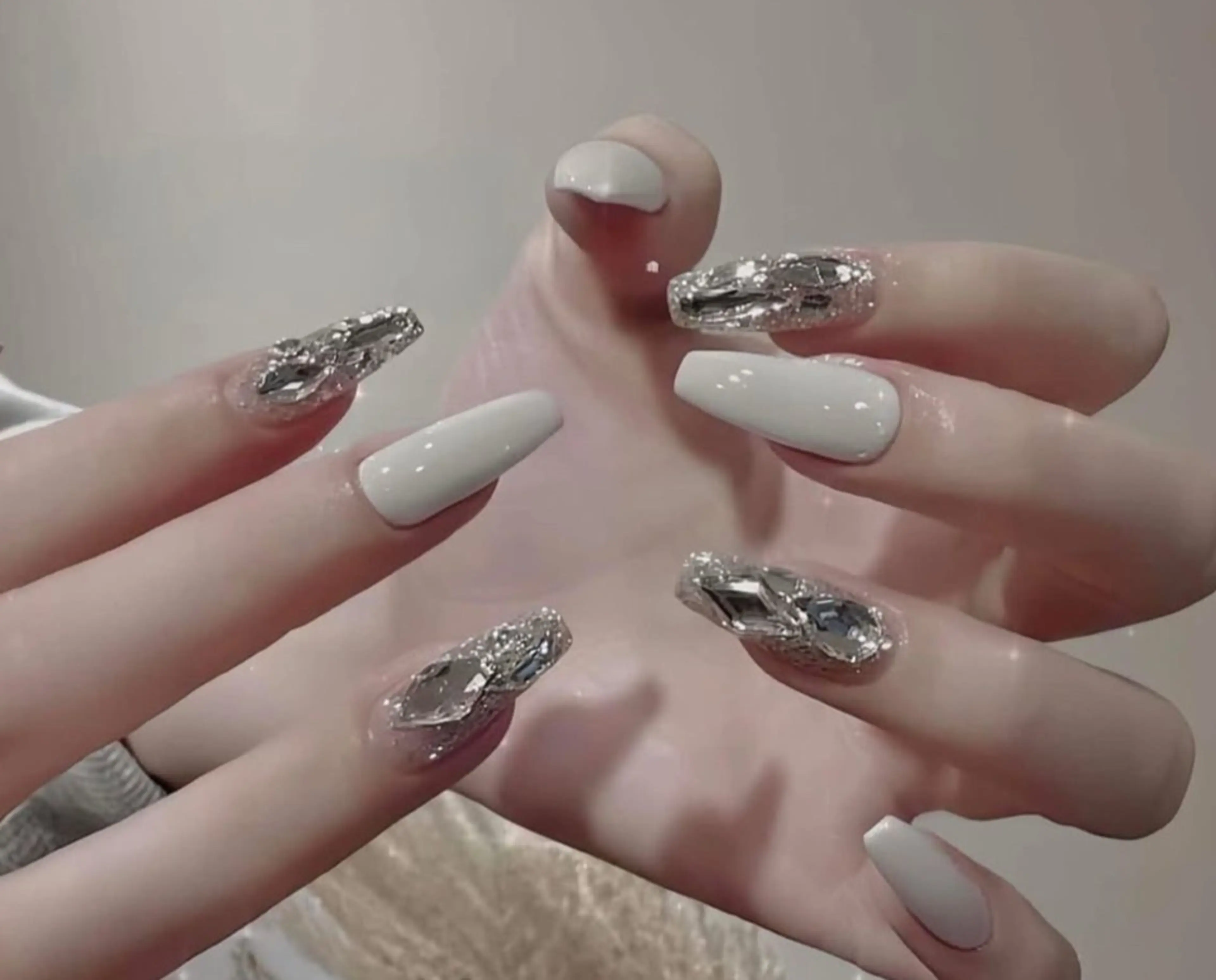 ネイル 韓国ネイル 持ち込み ニュアンスネイル ネイルチップ ハンドネイル Tini ANA.CHUOのネイルデザイン