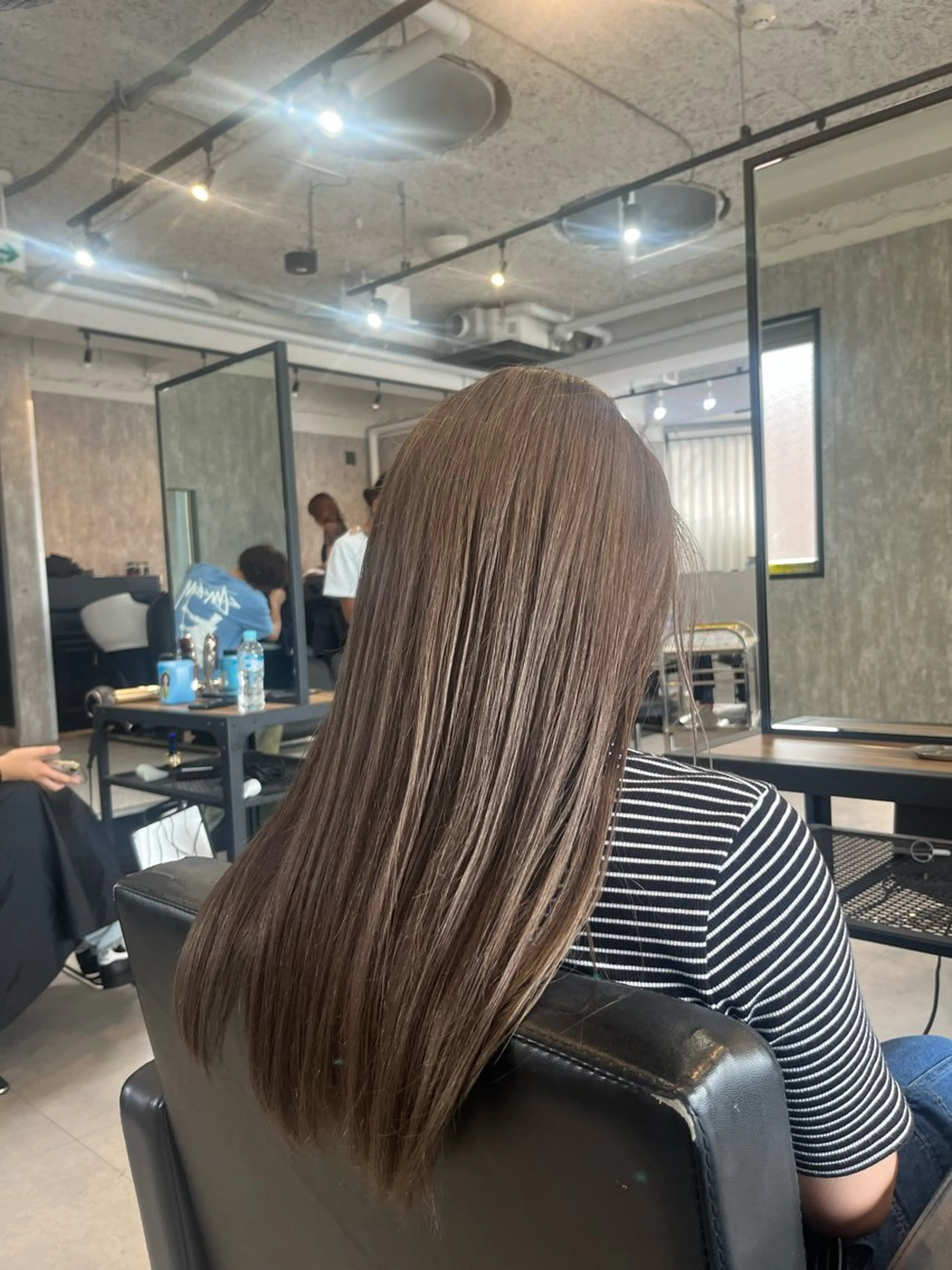 セミロング カラー ヘアカラー TIDE HAIR 高槻店所属・TIDEHAIR. IKUのヘアスタイル