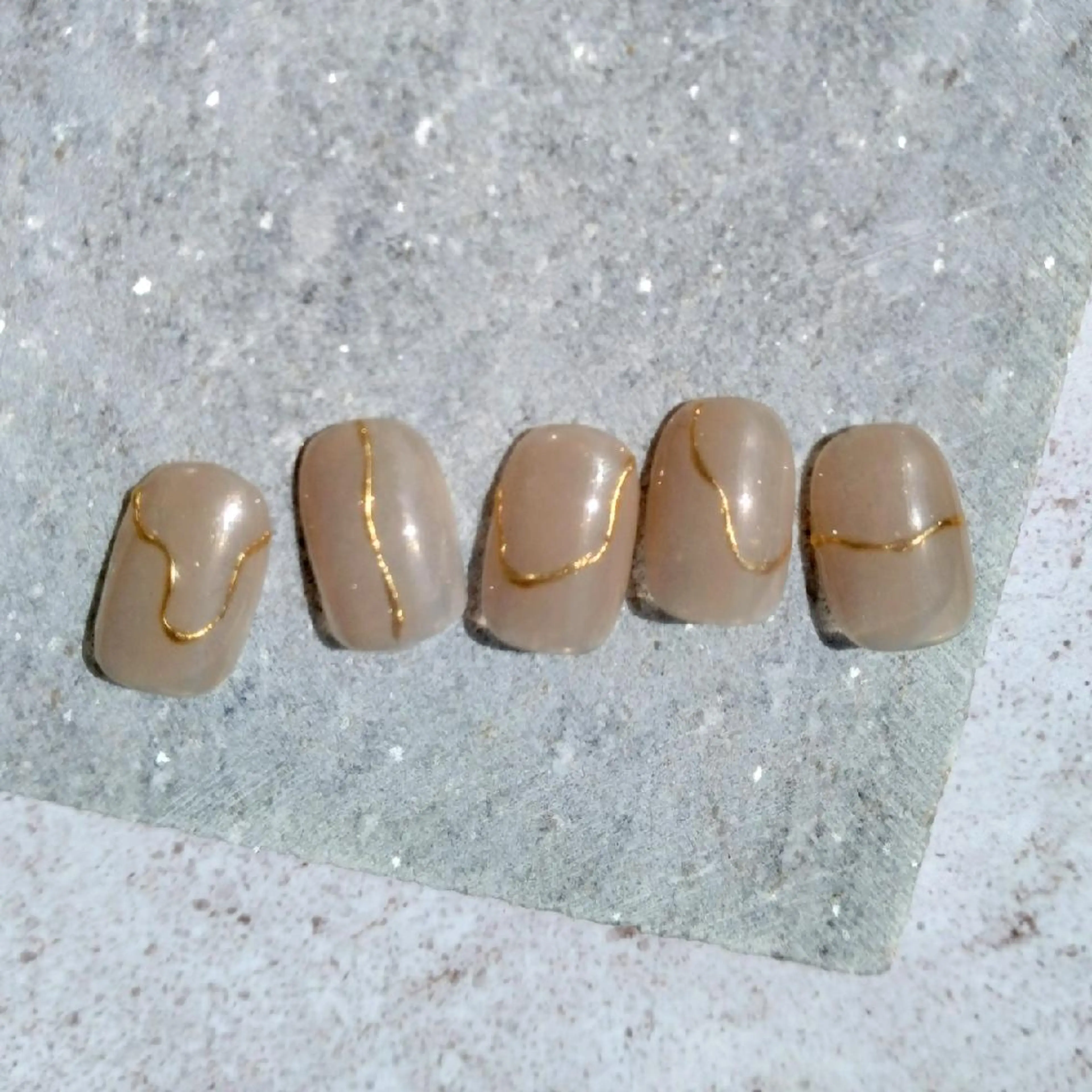 ネイル Nailsalon manoのネイルデザイン