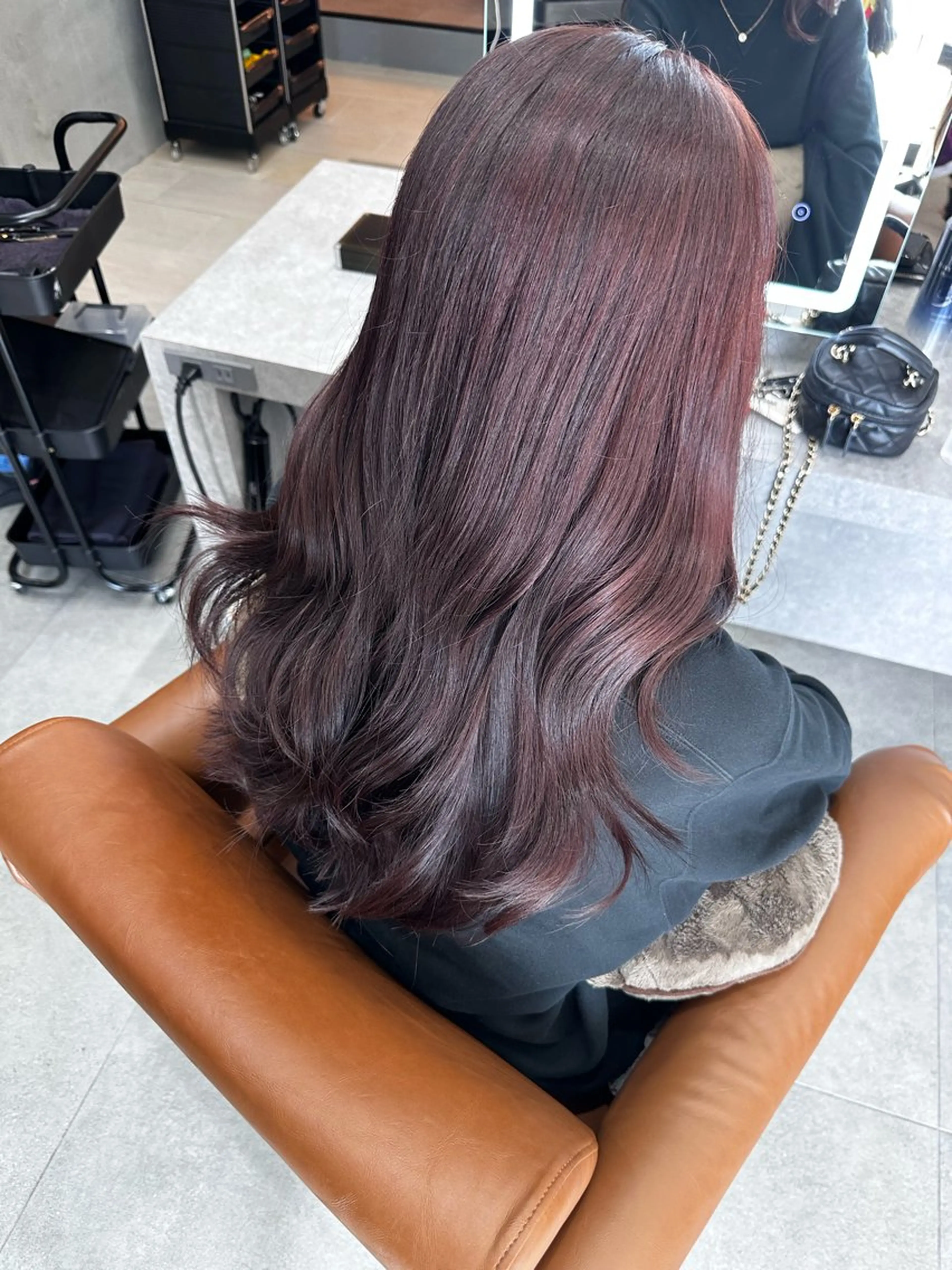 ロング カット ヘアカラー トリートメント Dope LIT所属・LA KUのヘアスタイル