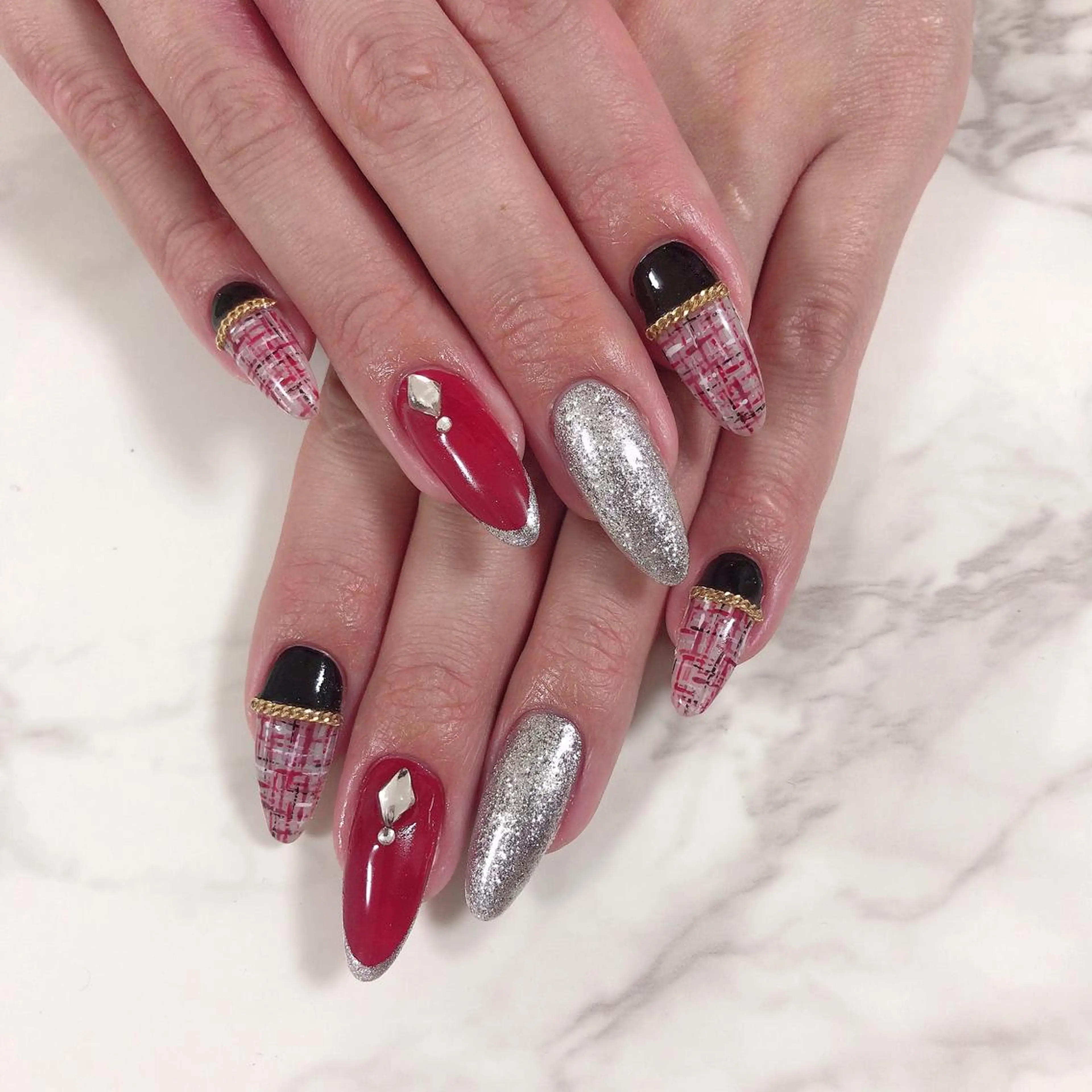 ネイル SOL NAILのネイルデザイン