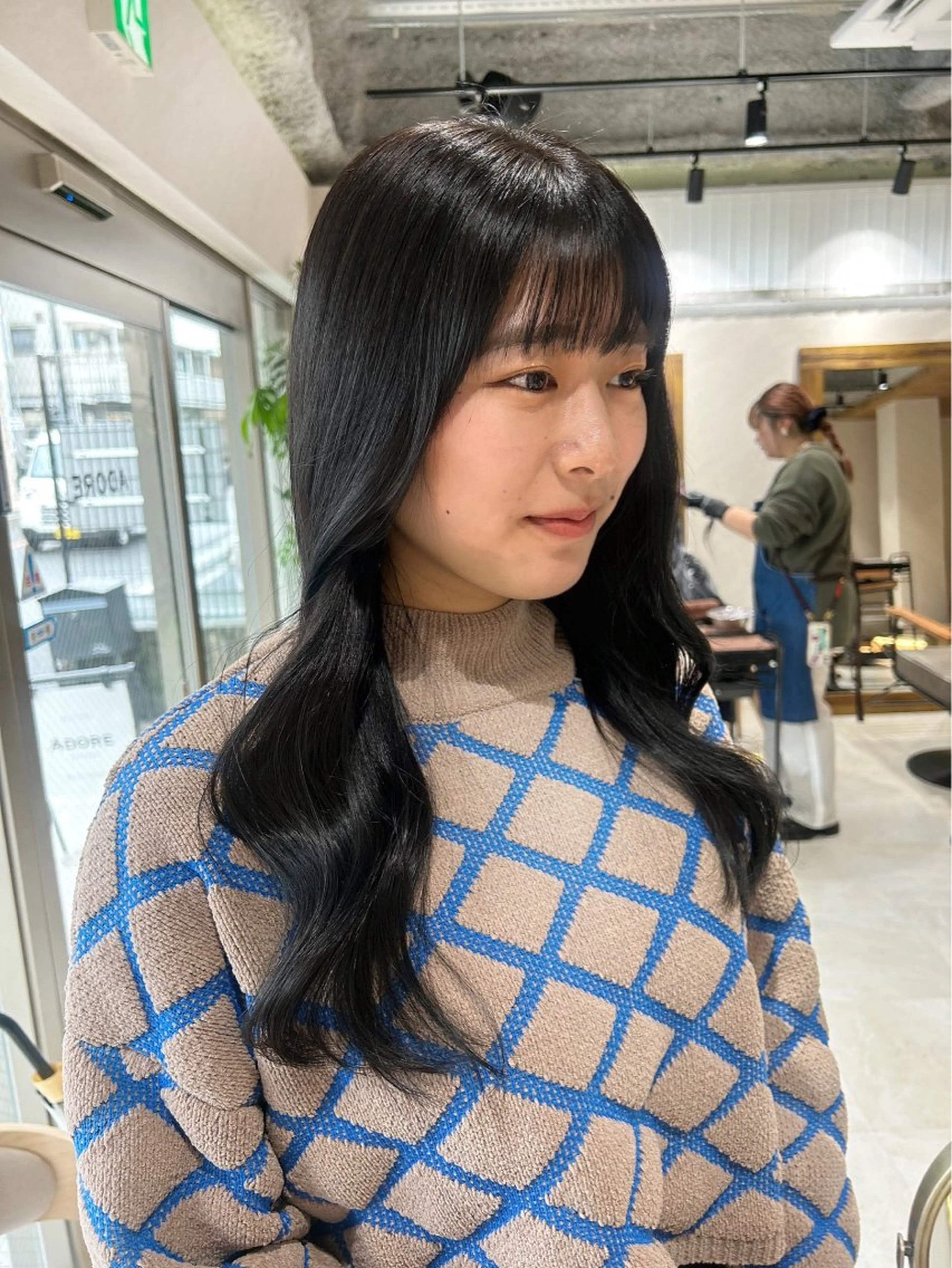 セミロング カラー 🌷横浜/レイヤー /艶カラー🌷のヘアスタイル