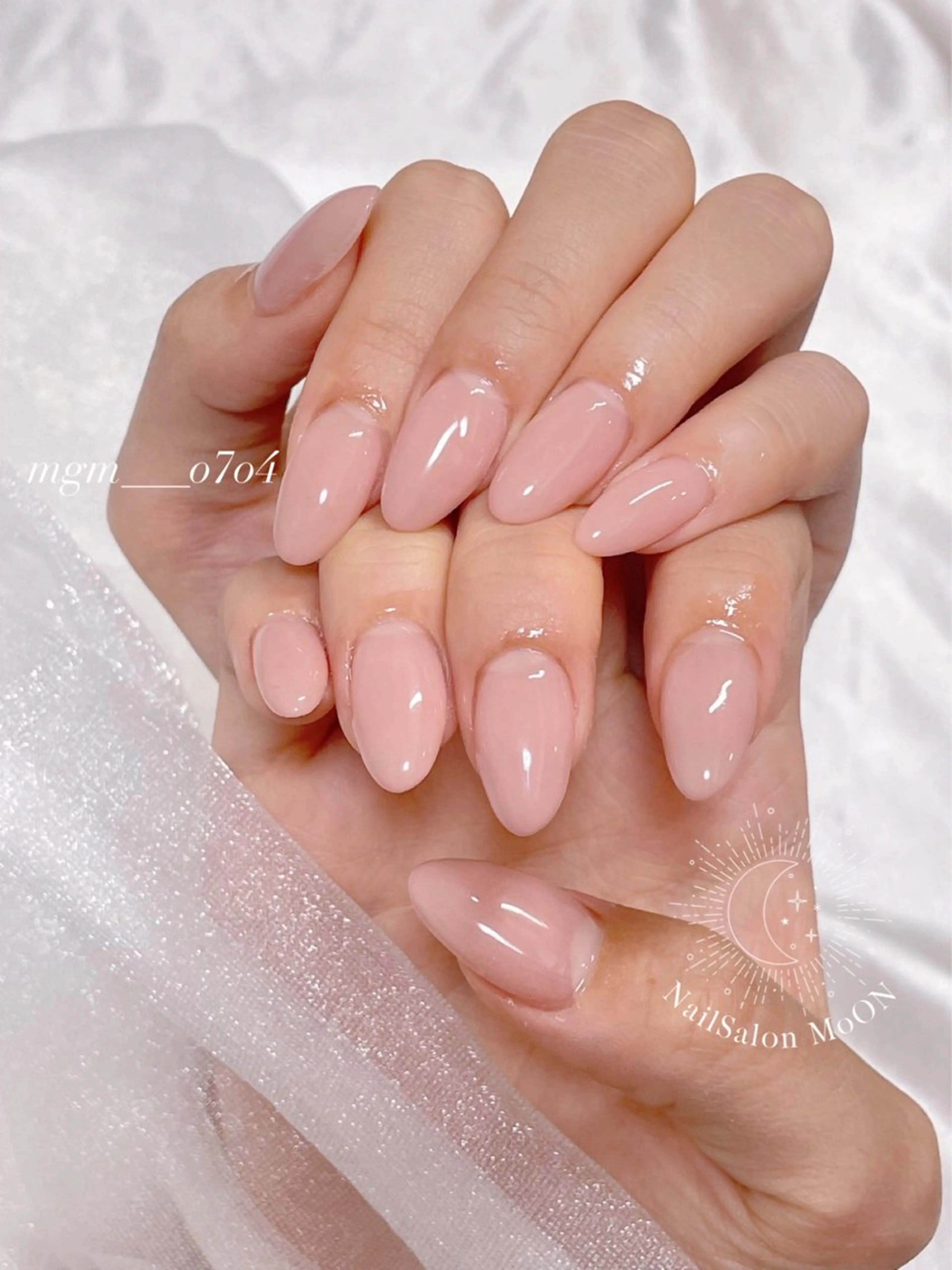 ハンドネイル ハンドケア MoON...❤︎ MeGuのネイルデザイン