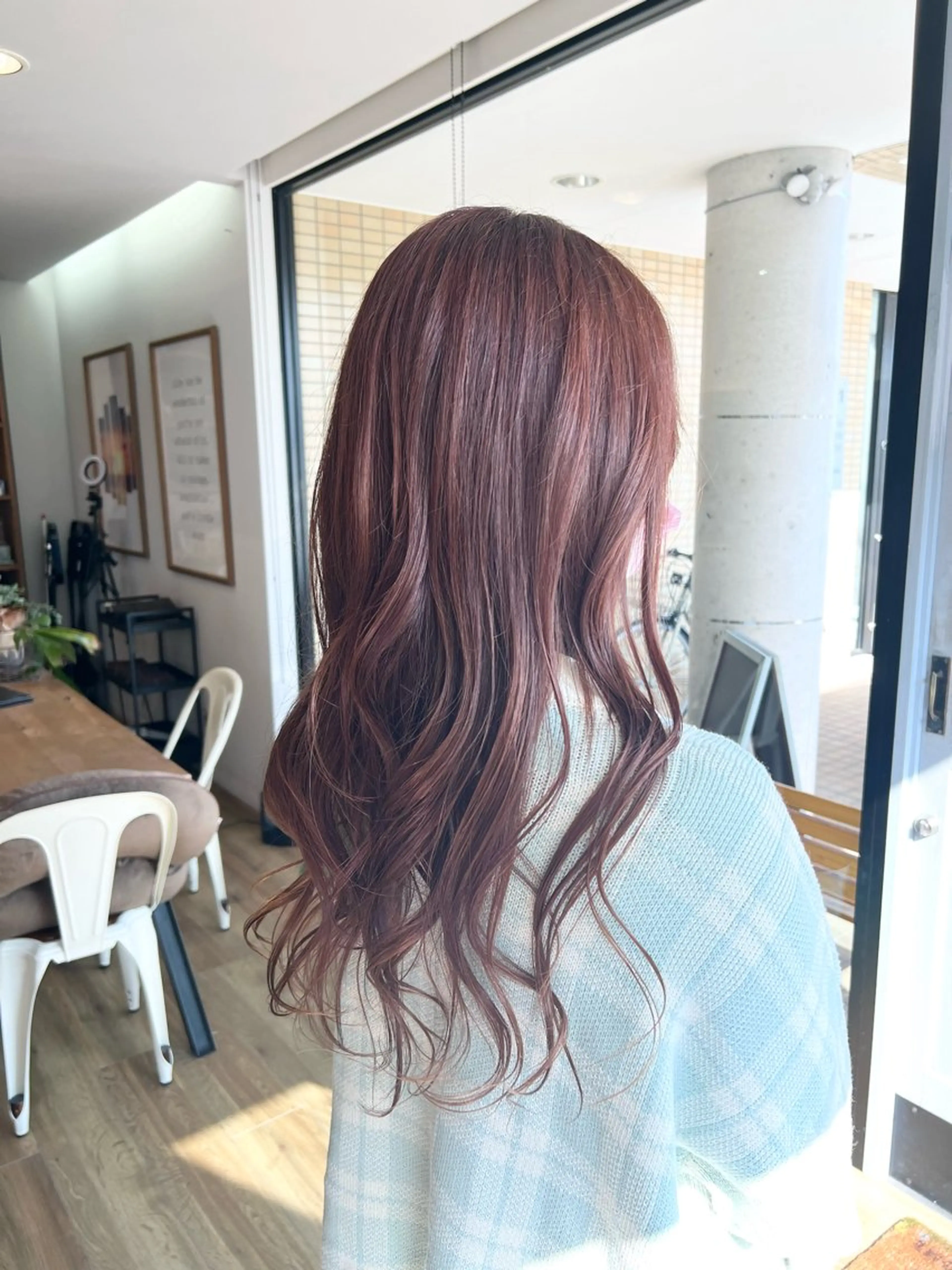 ロング カラー ベージュカラー ピンクカラー ピンクベージュ カット ヘアカラー トリートメント 堀 望美のヘアスタイル