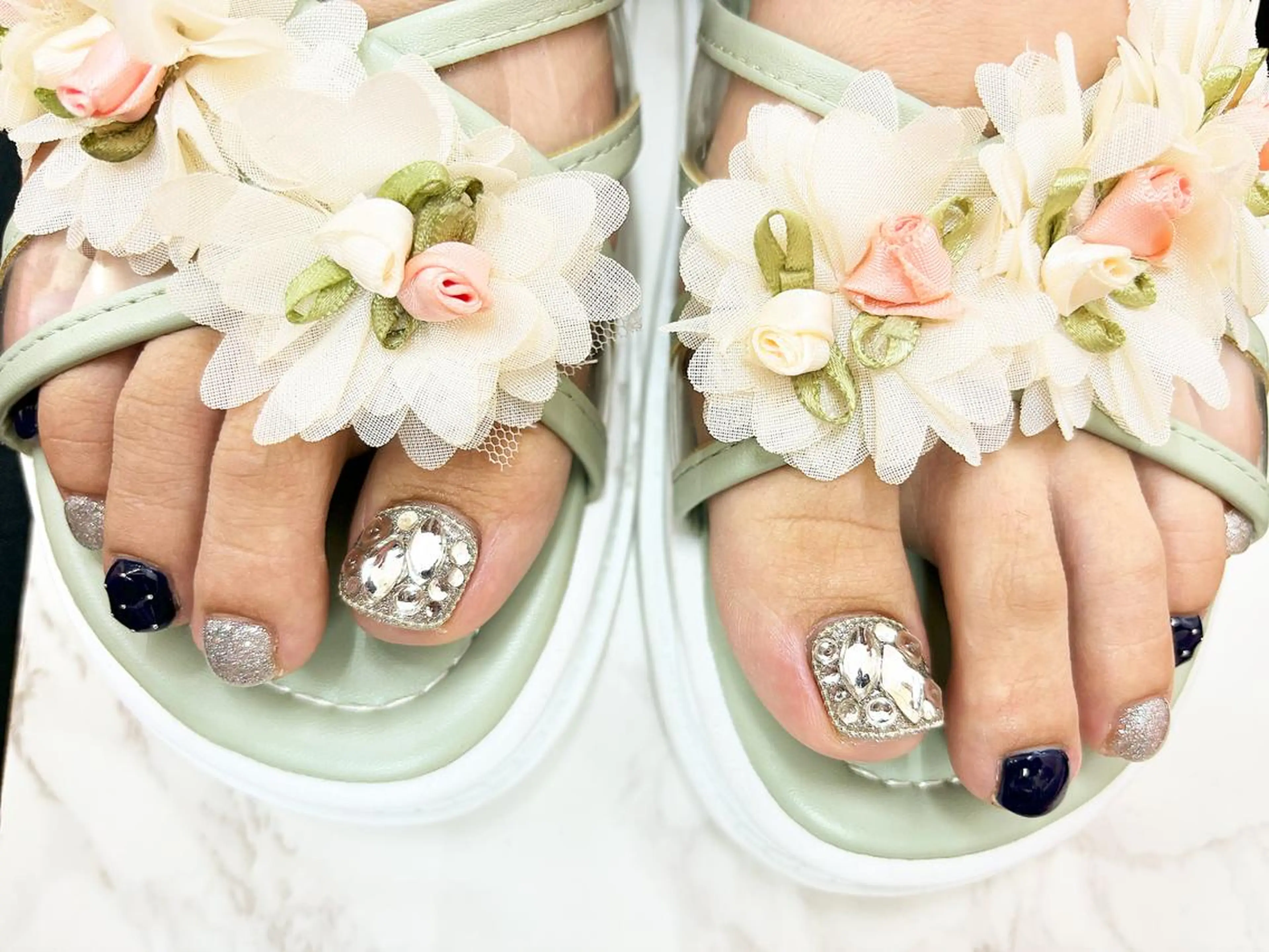 ネイル フットネイル リラネイル Aikenのネイルデザイン