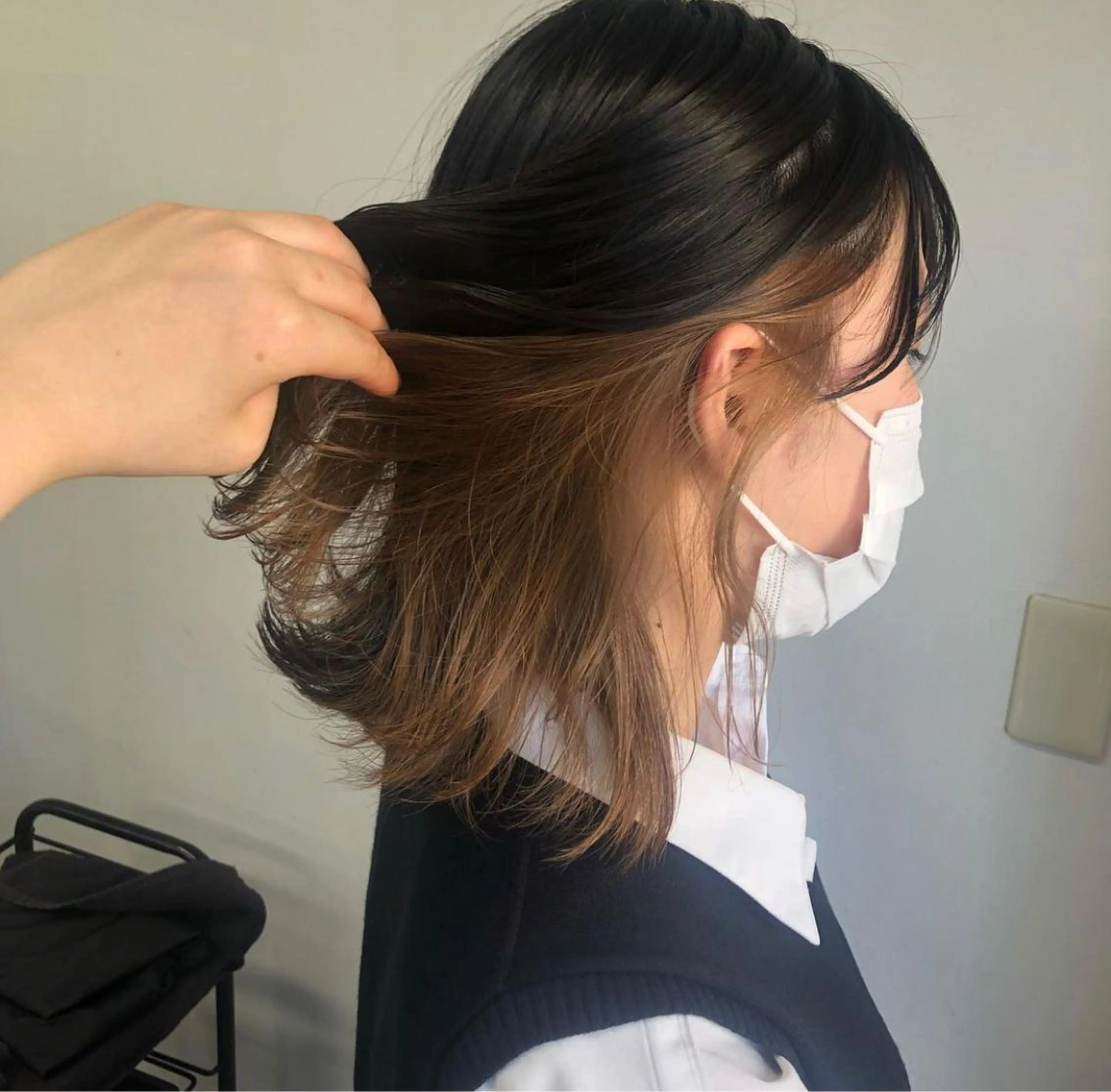 セミロング カラー ベージュカラー ブリーチ ケアブリーチ インナーカラー ミルクティーベージュ ベージュカラー💖 やすひろのヘアスタイル