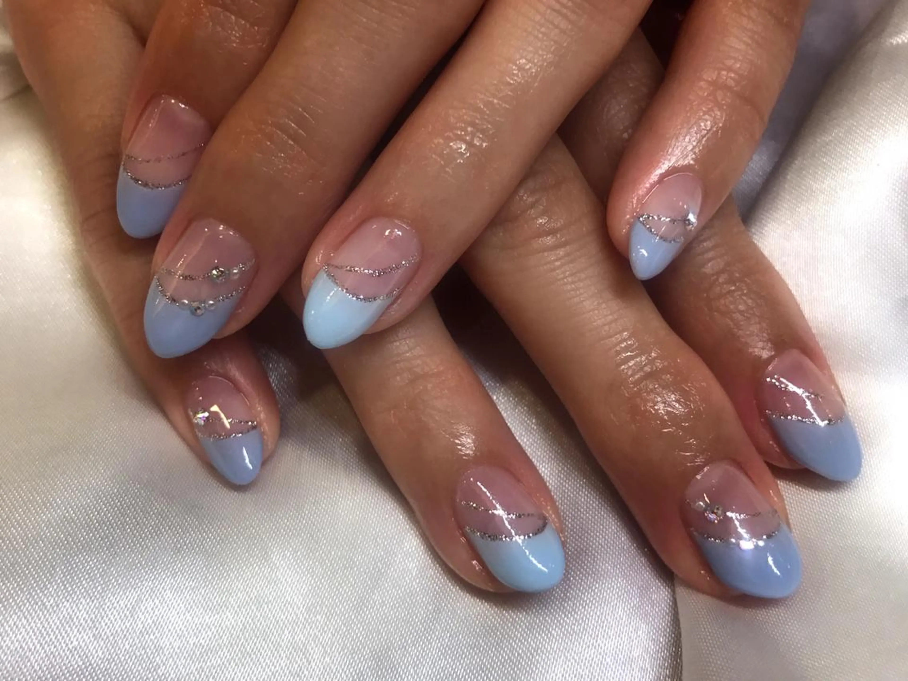 ネイル フレンチネイル ラメ(グリッター) ハンドネイル 中川 愛理のその他イメージ