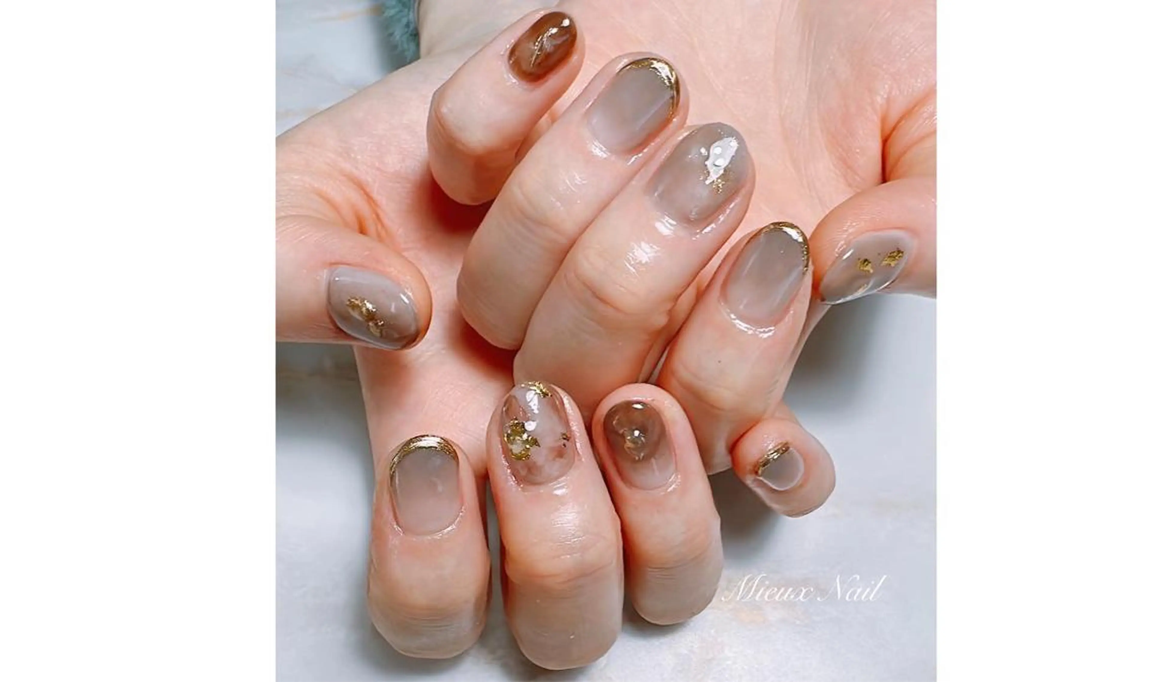 ネイル ブルー ブラウン ニュアンスネイル シンプルネイル 冬ネイル ハンドネイル 市川 麻衣子のネイルデザイン