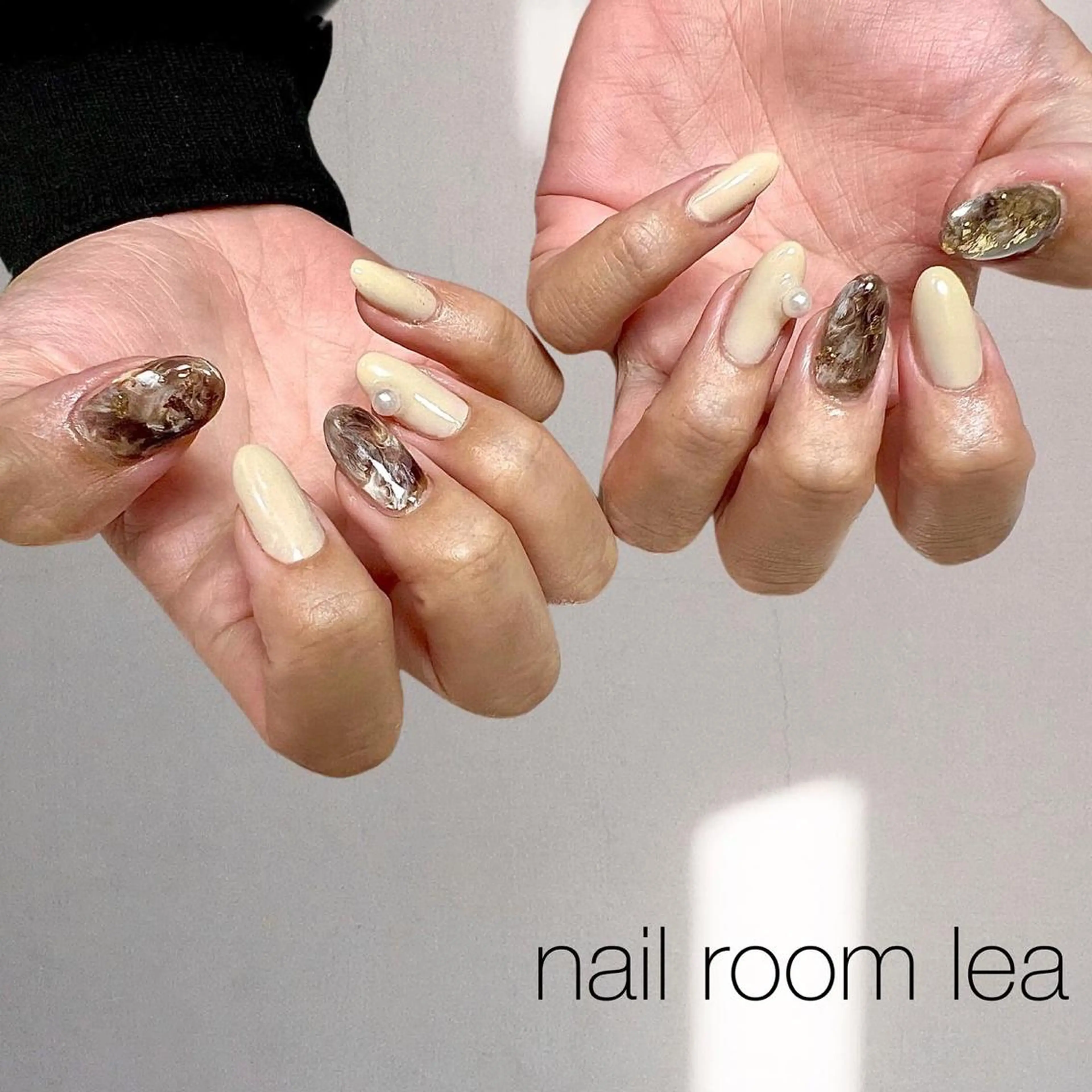 ネイル ハンドネイル ハンドケア nailroom leaのネイルデザイン