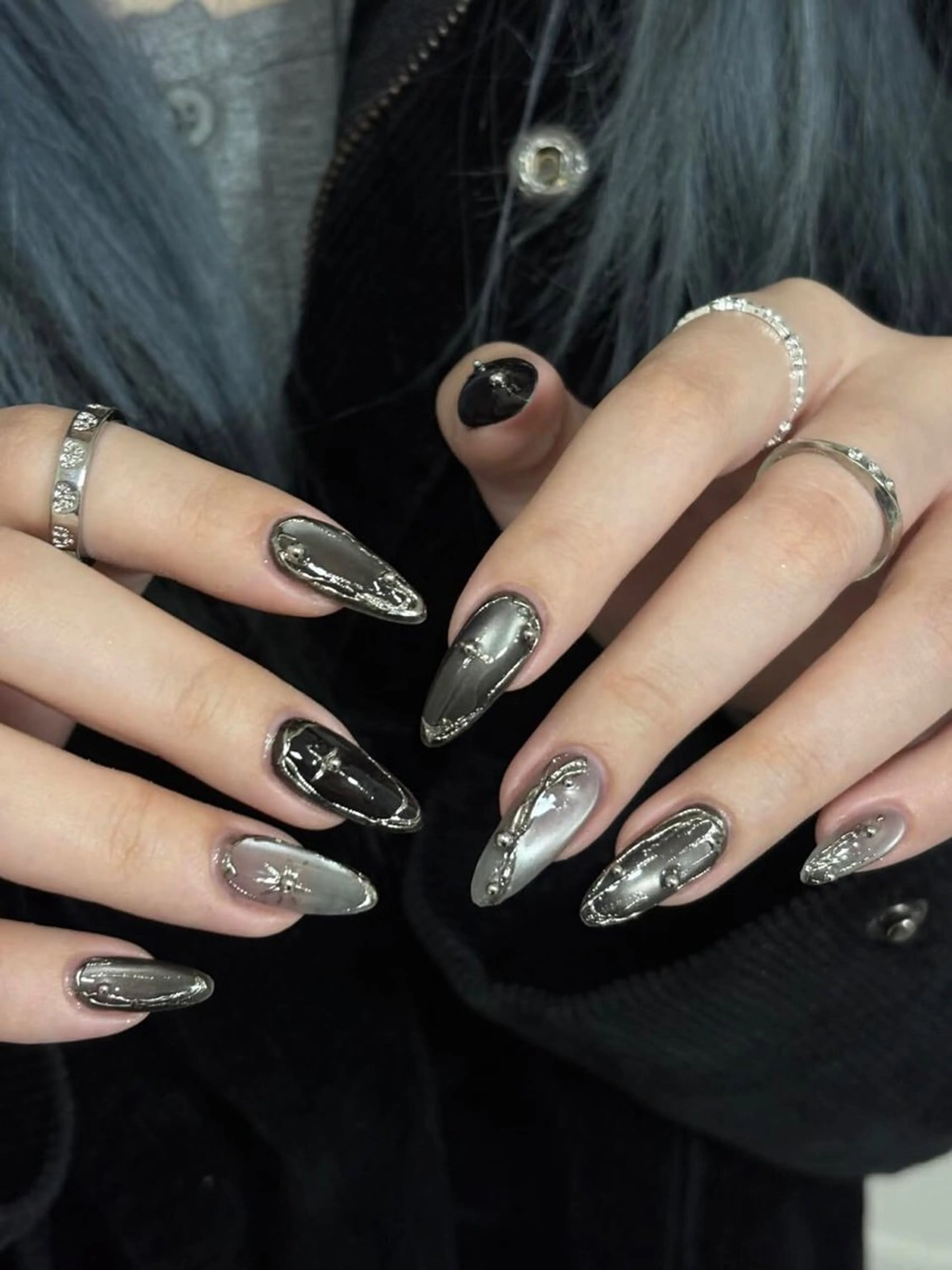 ネイル グラデーション ラメ(グリッター) マグネットネイル ミラーネイル ニュアンスネイル ハンドネイル Lumi de nails所属・Lumi de nailsのネイルデザイン