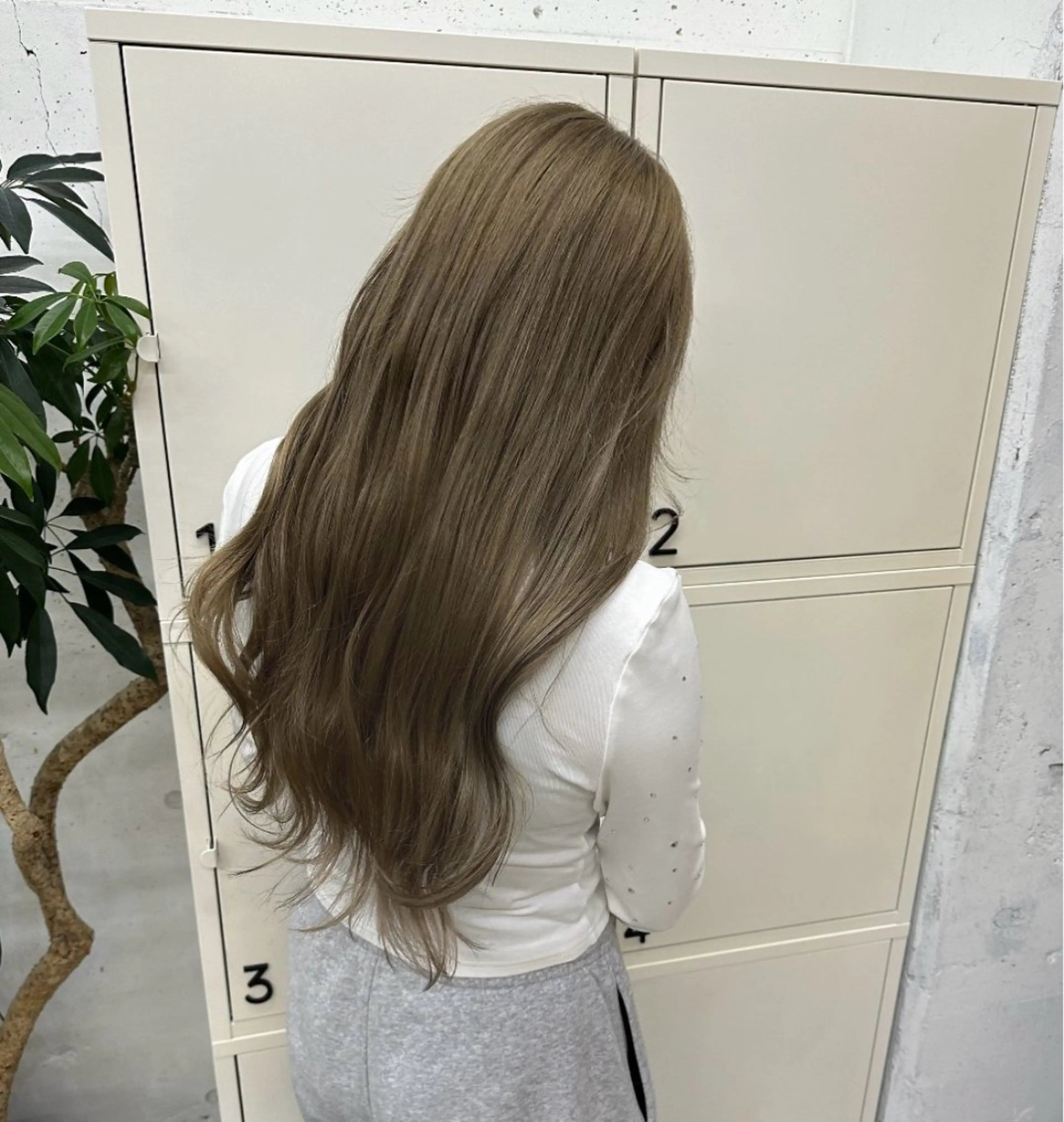 ロング カラー ヘアカラー MUKU所属・MUKU ひかるのヘアスタイル