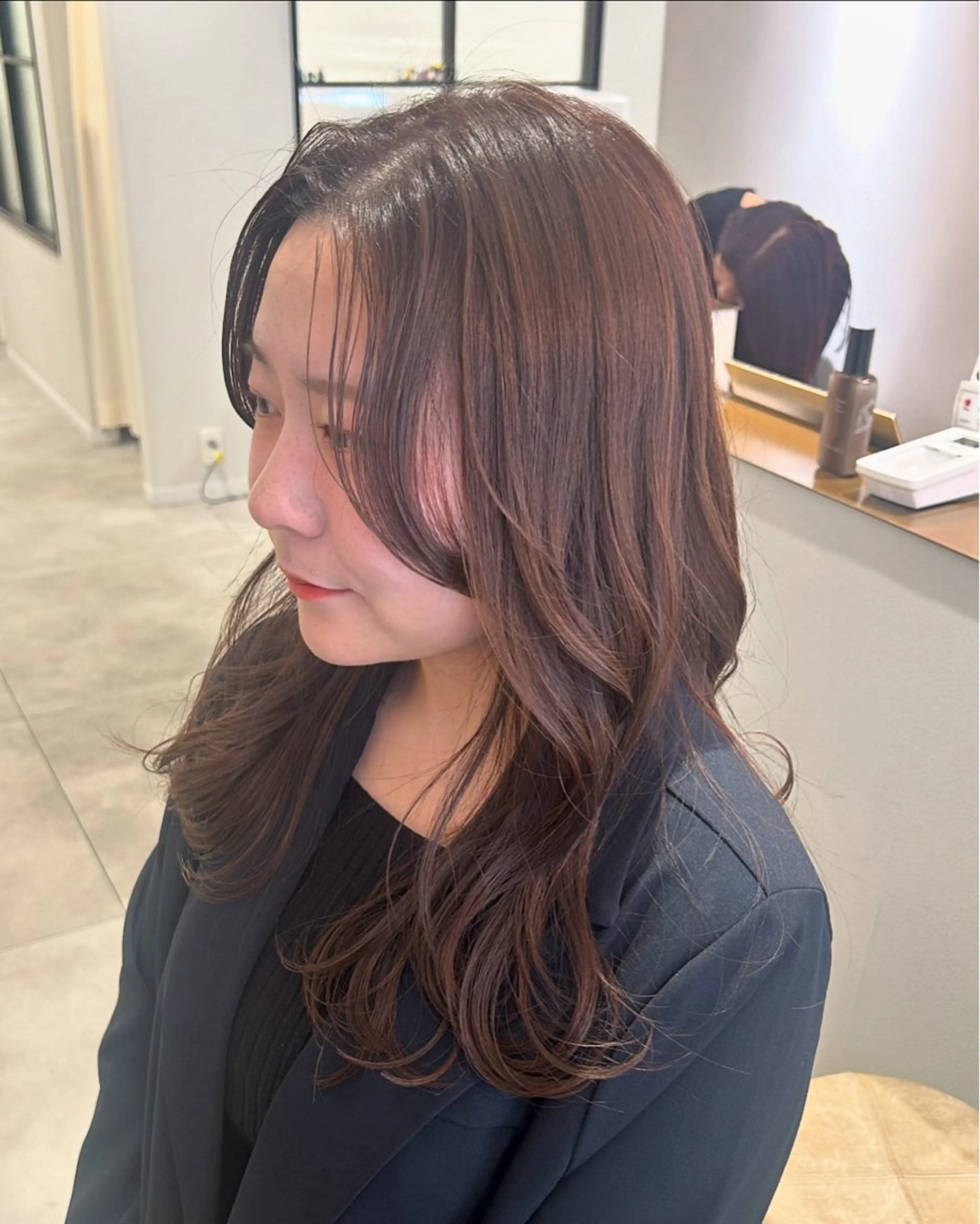 セミロング カラー レイヤーカット カット ヘアカラー オリーブベージュ/ ブリーチなし透明感のヘアスタイル