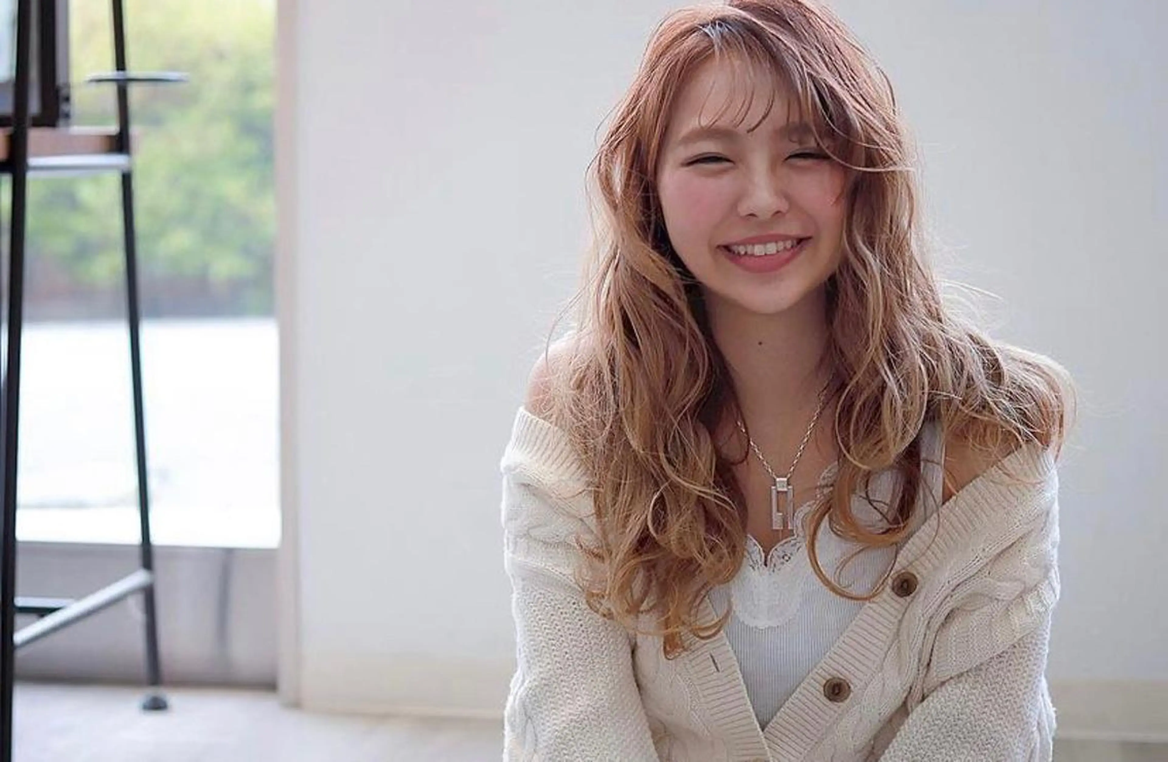 ロング メンズバレイヤージュ 斉藤春のヘアスタイル