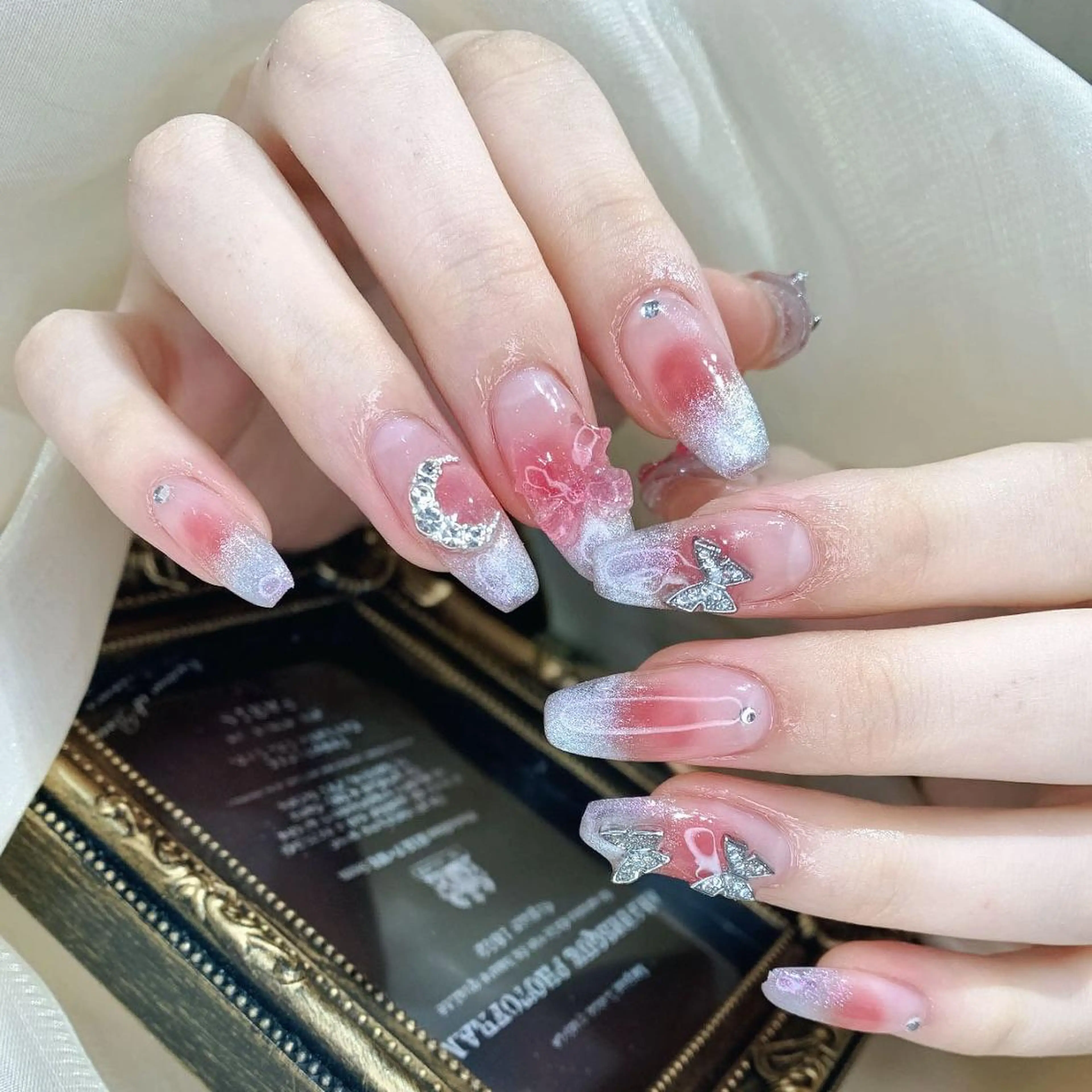 ネイル Queen's ゆなのネイルデザイン