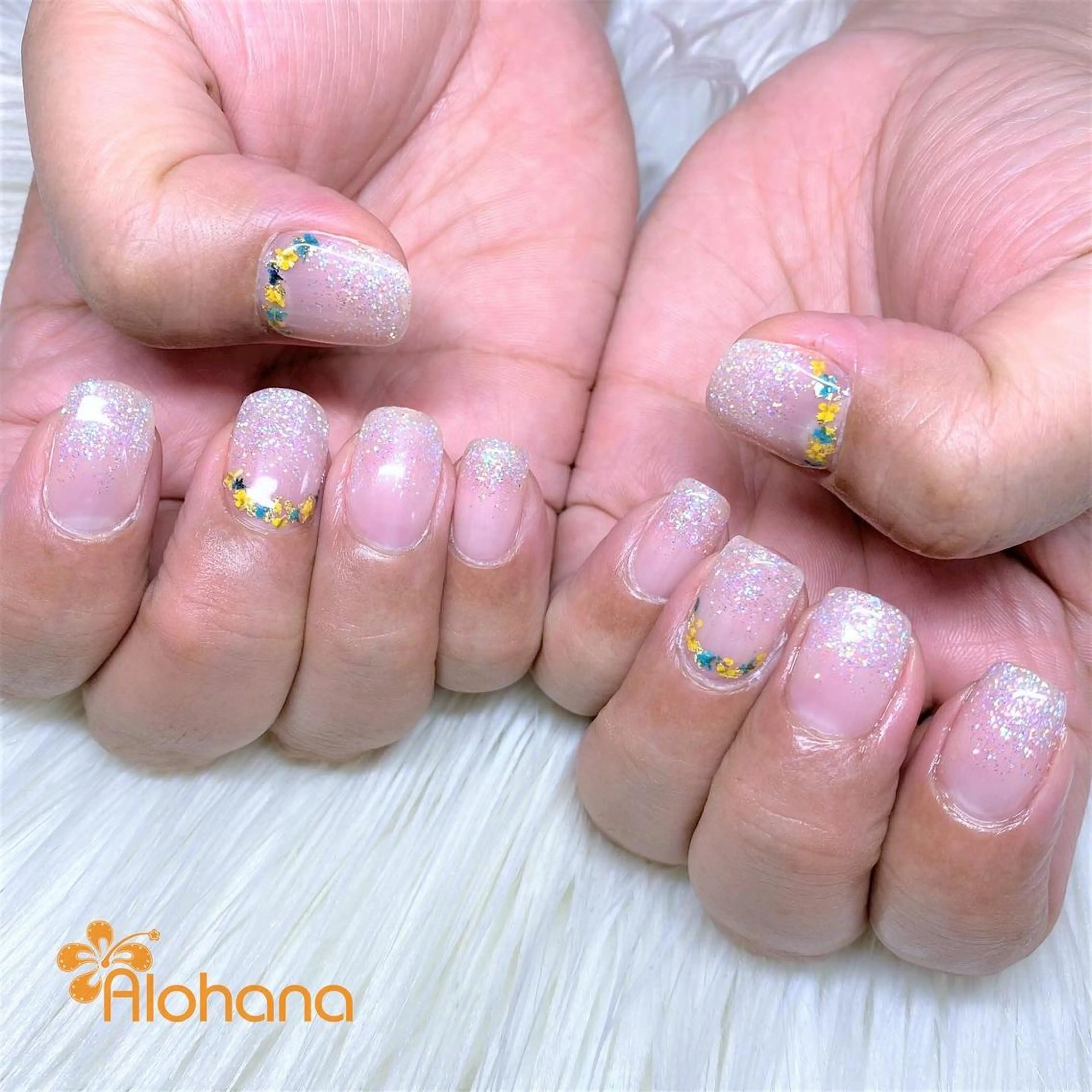 ネイル ラメ(グリッター) ラメグラデーション Alohana所属・Alohana Minaのネイルデザイン