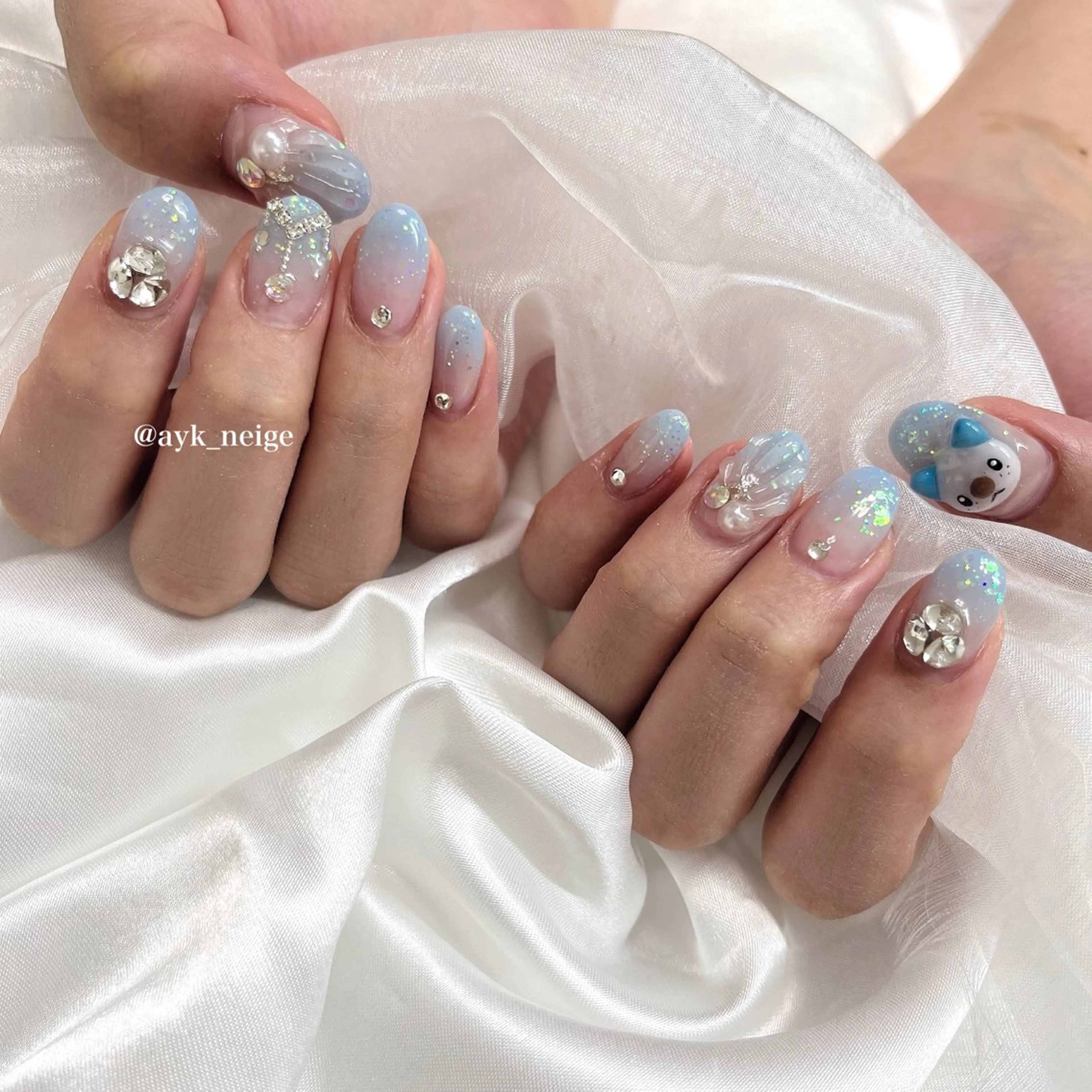 ネイル フットネイル フレンチネイル キラキラネイル 韓国ネイル マグネットネイル n'eige nail所属・大谷 綾香のネイルデザイン