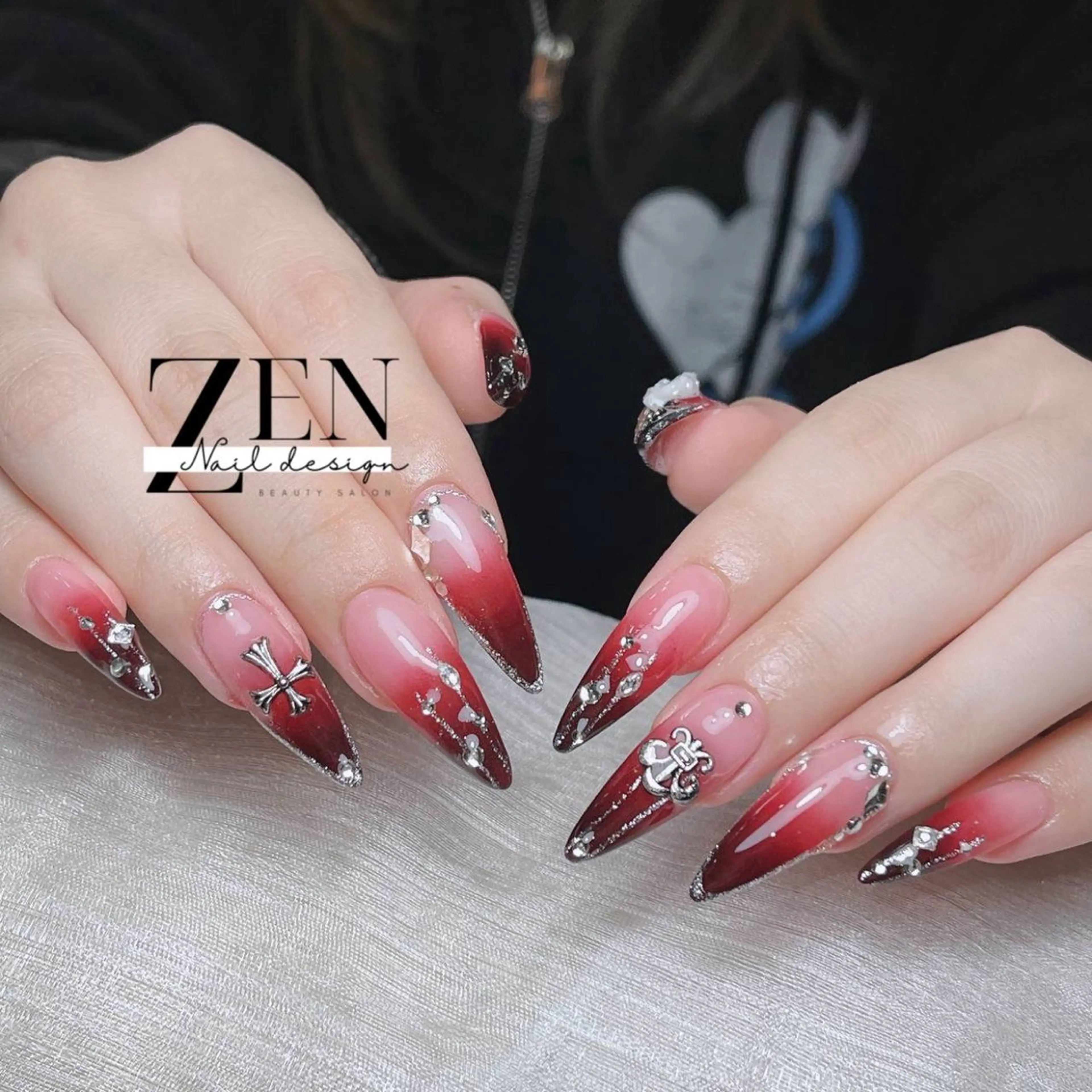 ネイル 持ち込み スカルプネイル ネイルチップ ハンドネイル Zen Nail Design 池袋のネイルデザイン