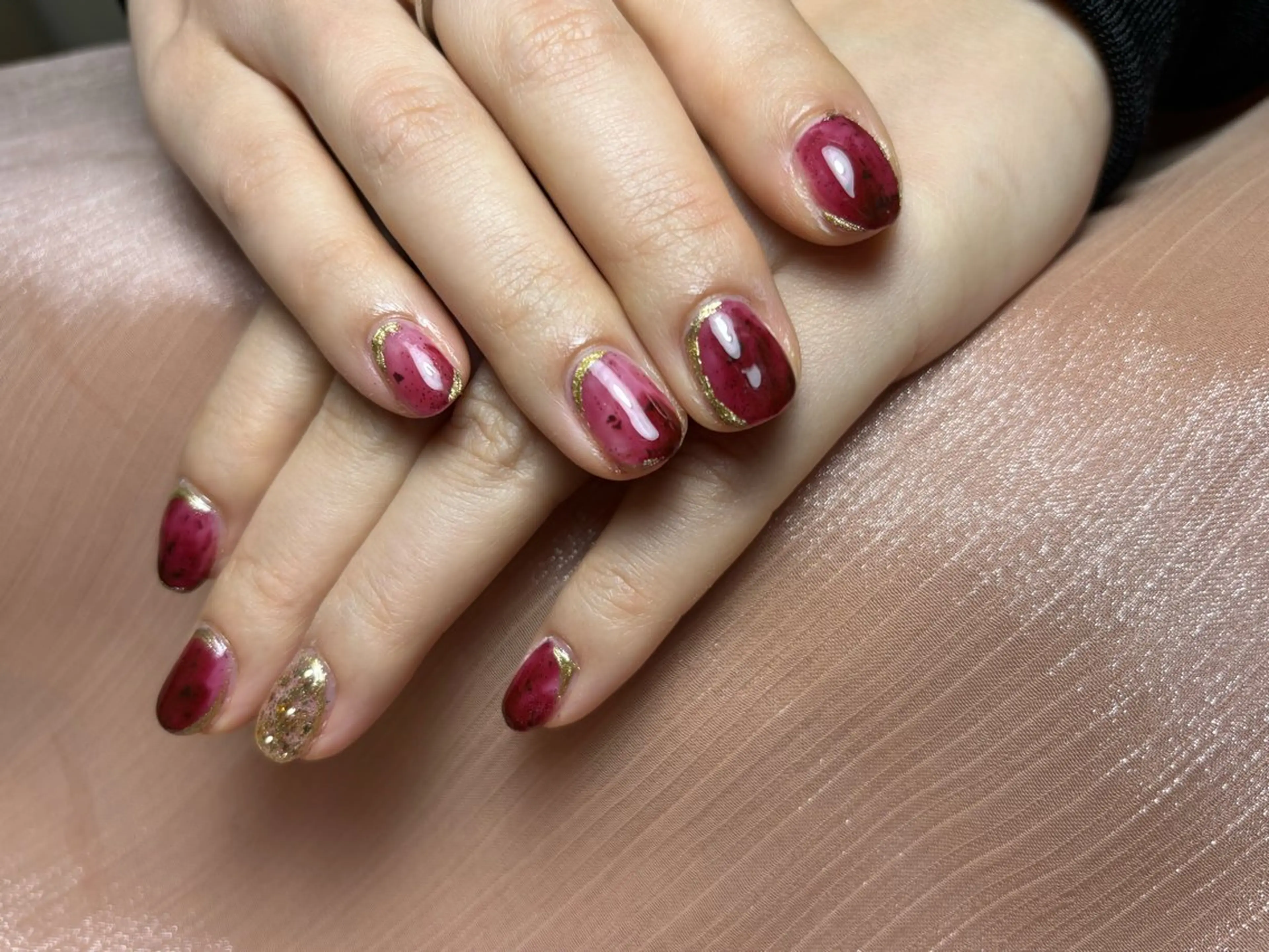 ネイル ゴージャス ニュアンスネイル Beautiful .A所属・BeautifulA 🌈🍭💜のネイルデザイン