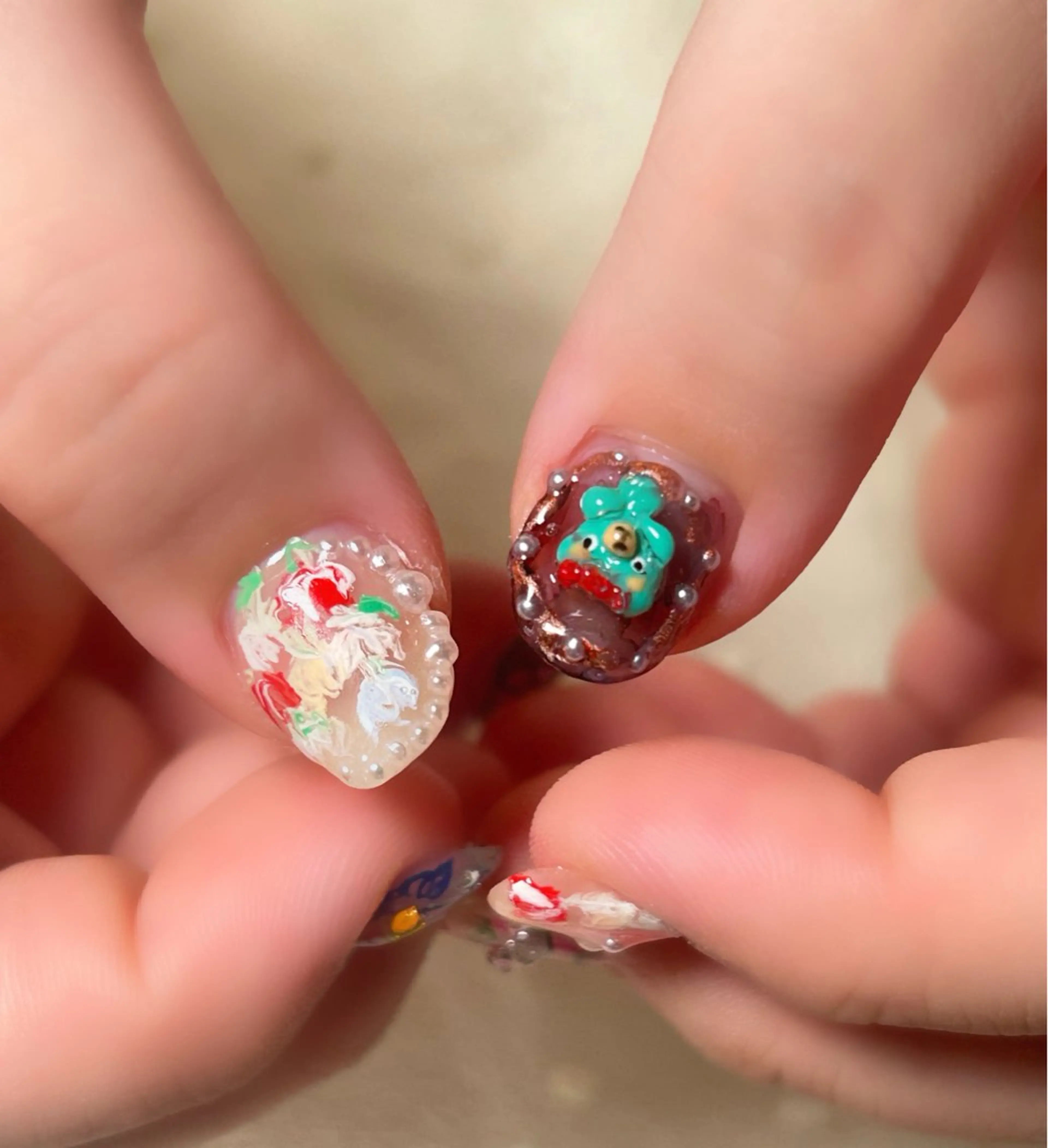 ネイル ハンドネイル lady bird yoshieのネイルデザイン