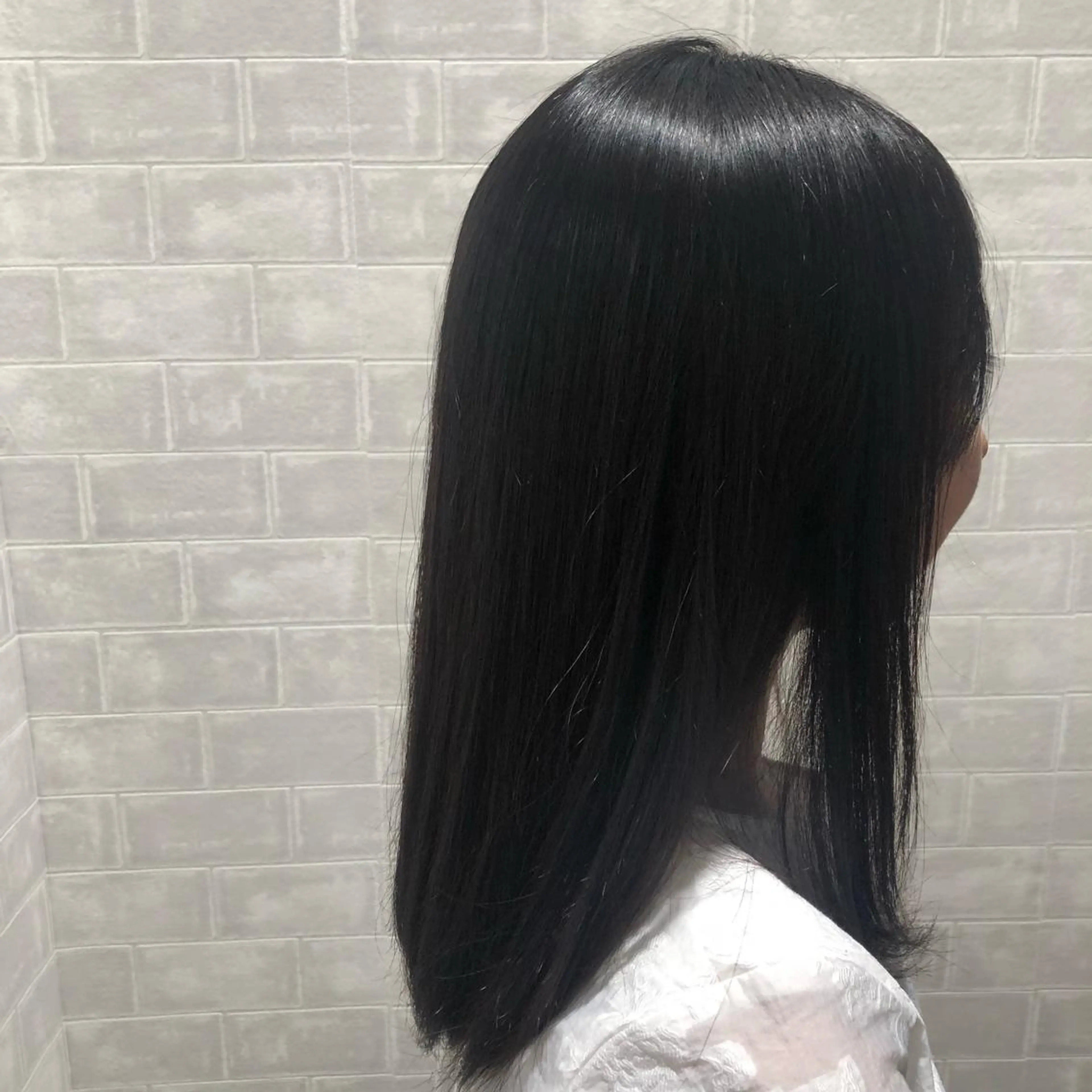 セミロング 飯田 祥哉のヘアスタイル