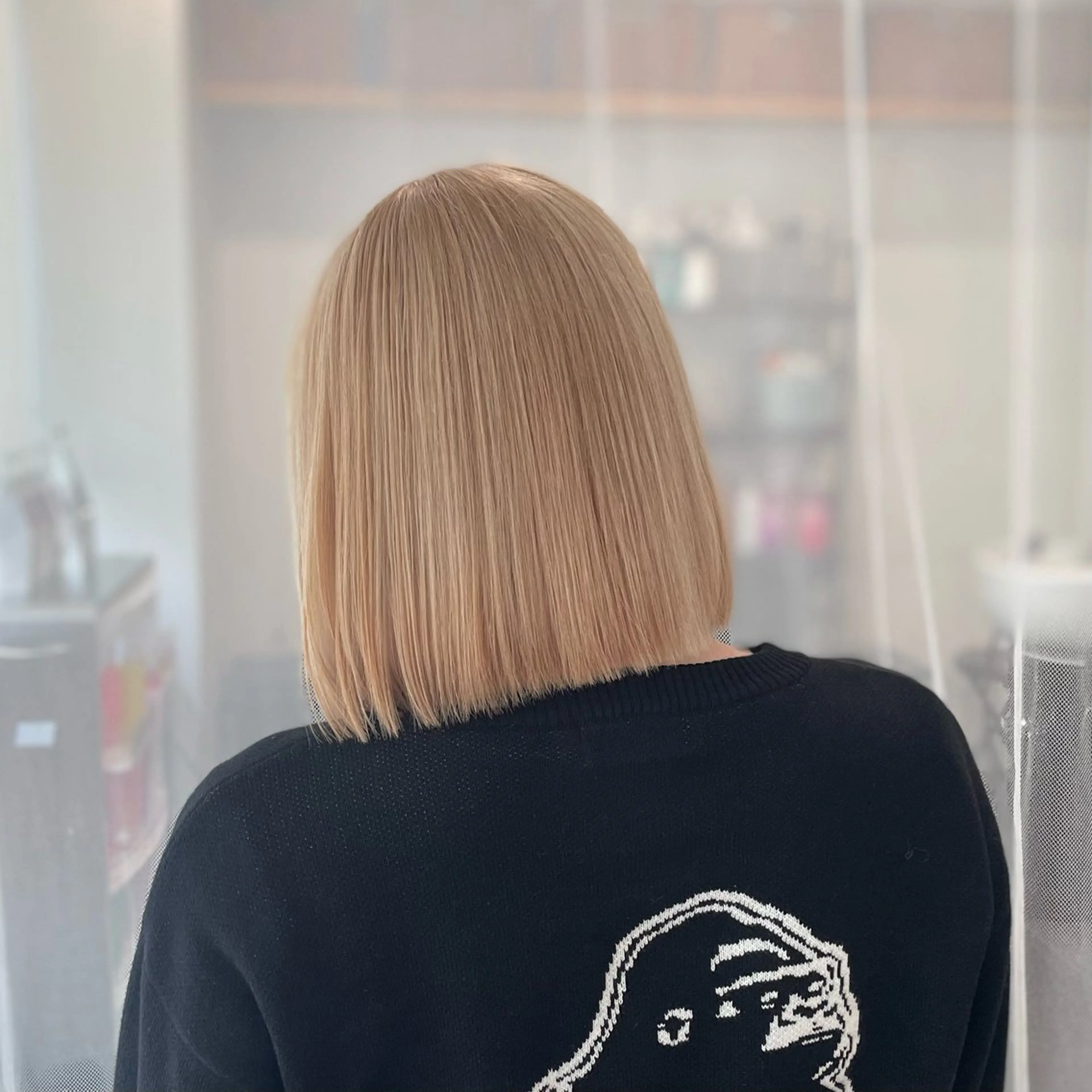 ミディアム カラー GaKu/ハイトーン /ブリーチ/レイヤーのヘアスタイル