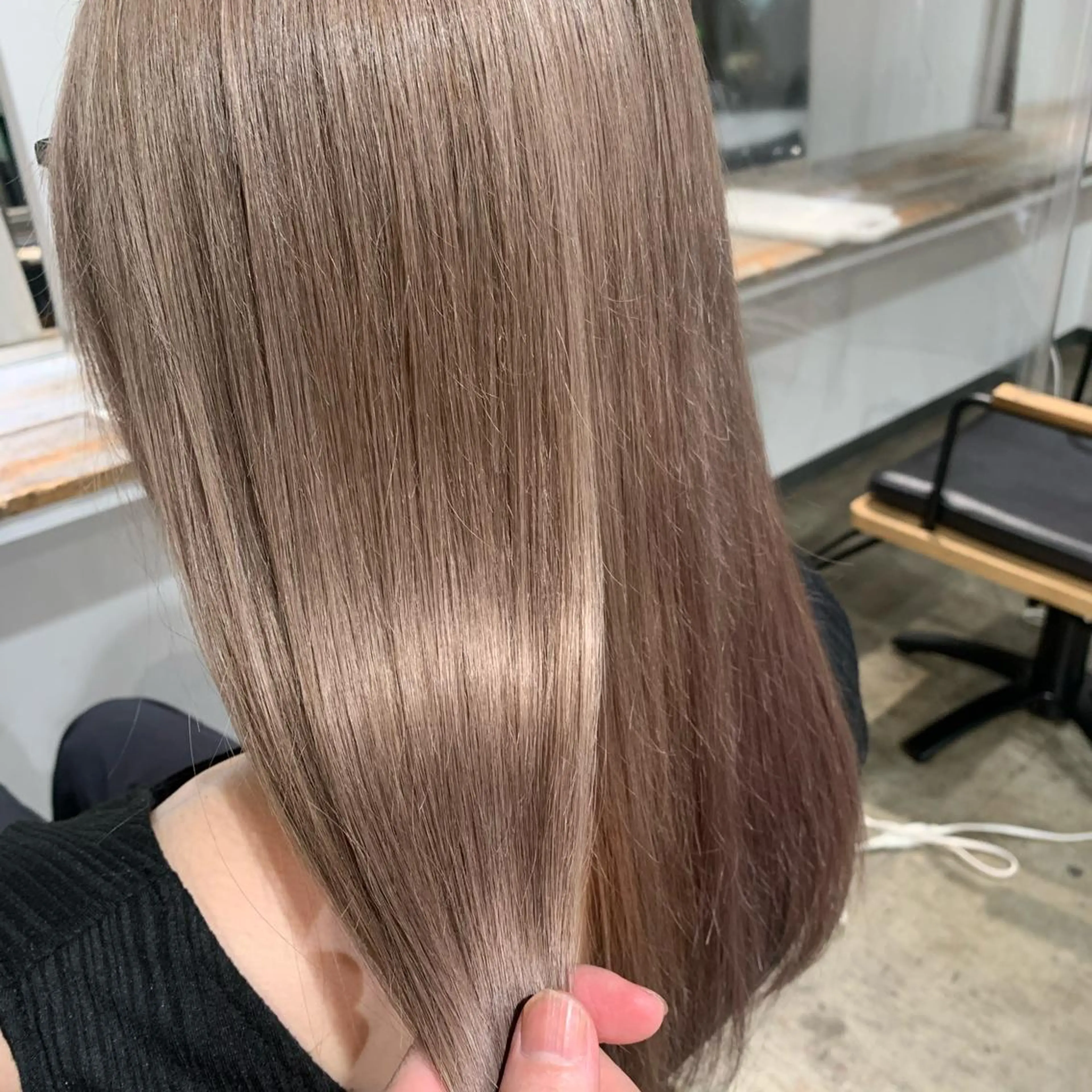 ✨赤味消し艶感イルミナカラー＋トリートメントの写真