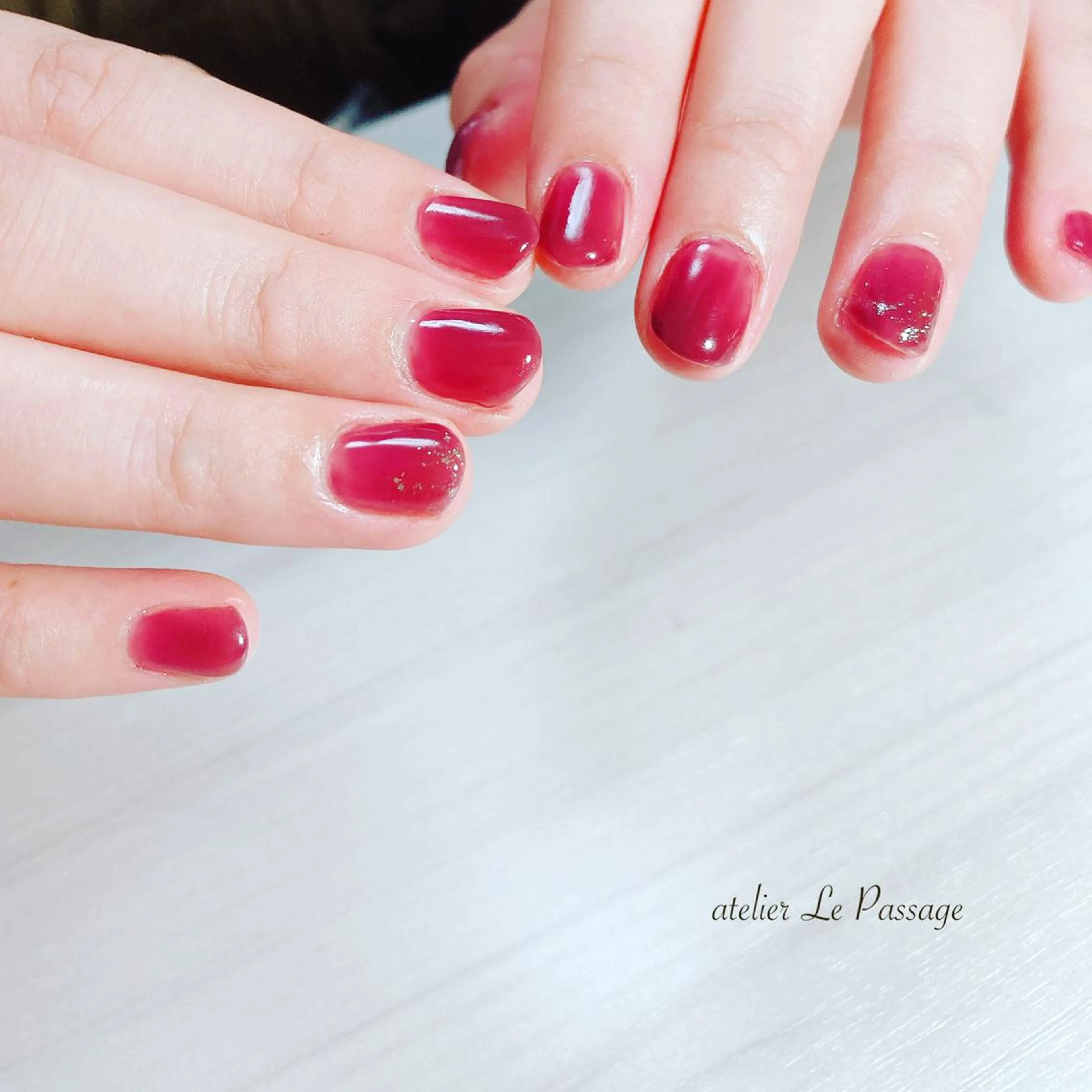 ネイル ジェルネイル グラデーション オフィスネイル ワンカラーネイル パラジェル Atelier Le Passage所属・h nakatsukaのネイルデザイン