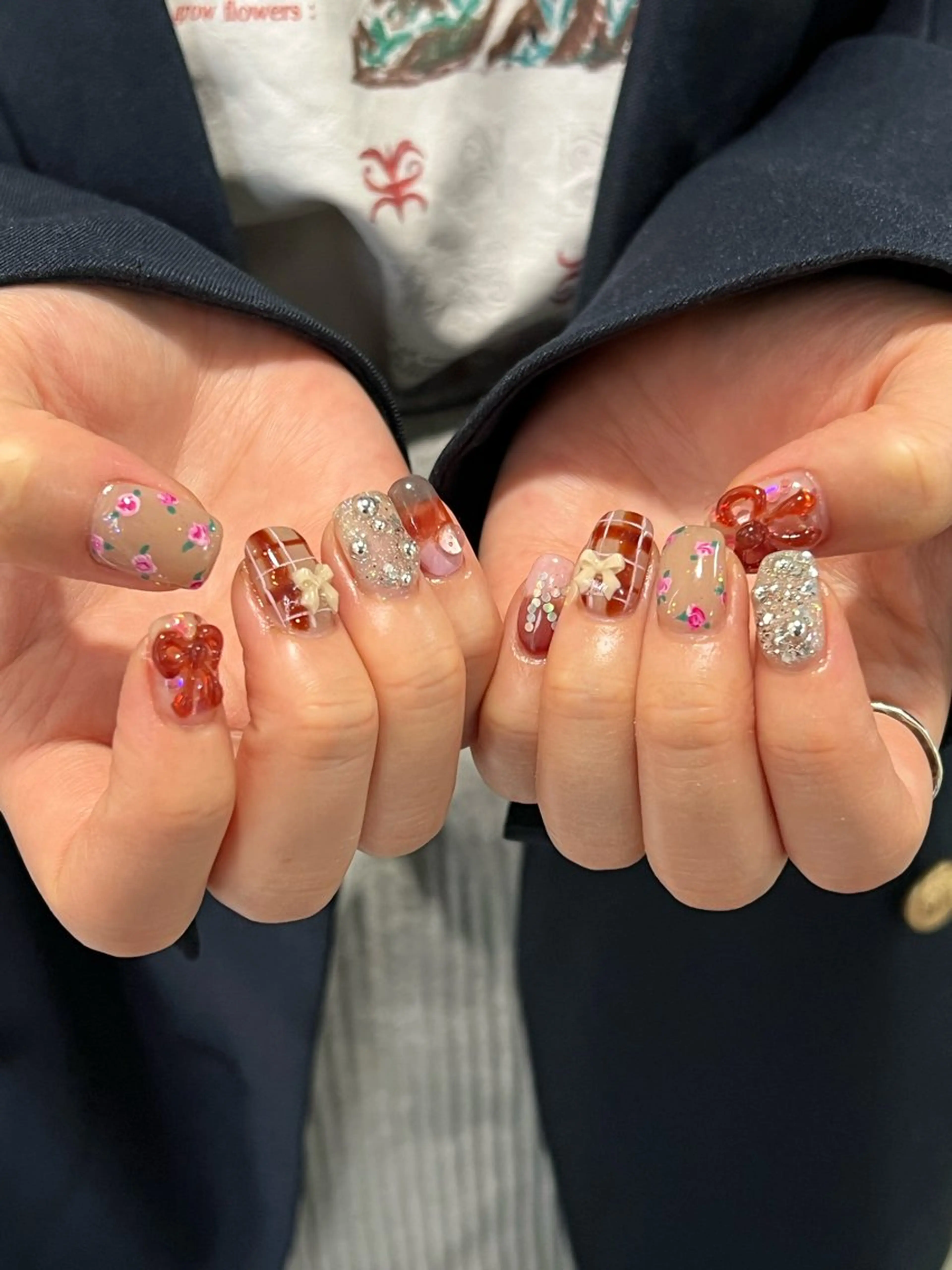 ネイル ハンドネイル Hata nail 🎀個性派ニュアンスのネイルデザイン