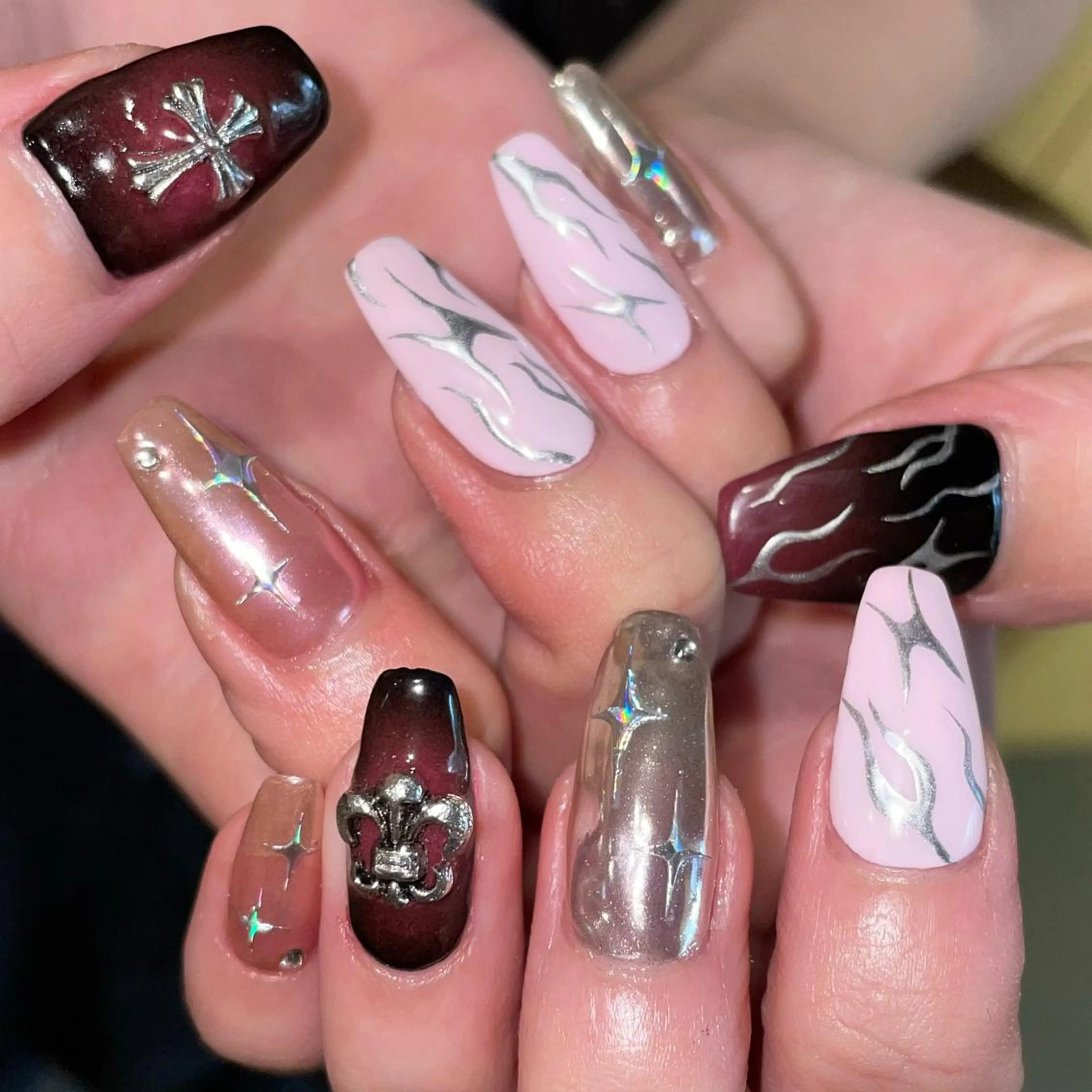 ネイル 【 ﾈｲﾘｽﾄ&ｱｲ ﾘｽﾄ】キヨカのネイルデザイン