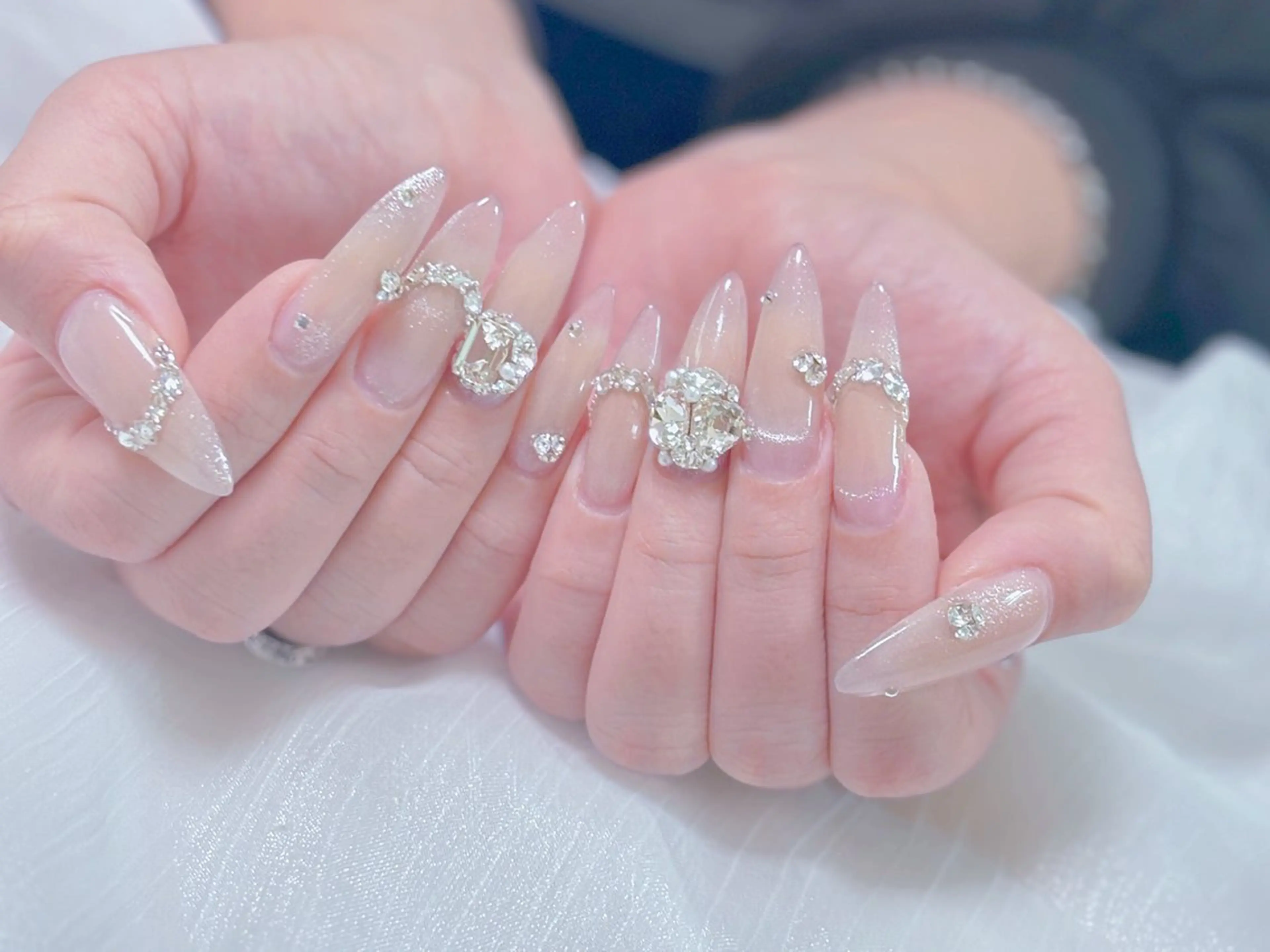 ネイル ネイルサロンエクラ 🫧Shizukaのネイルデザイン