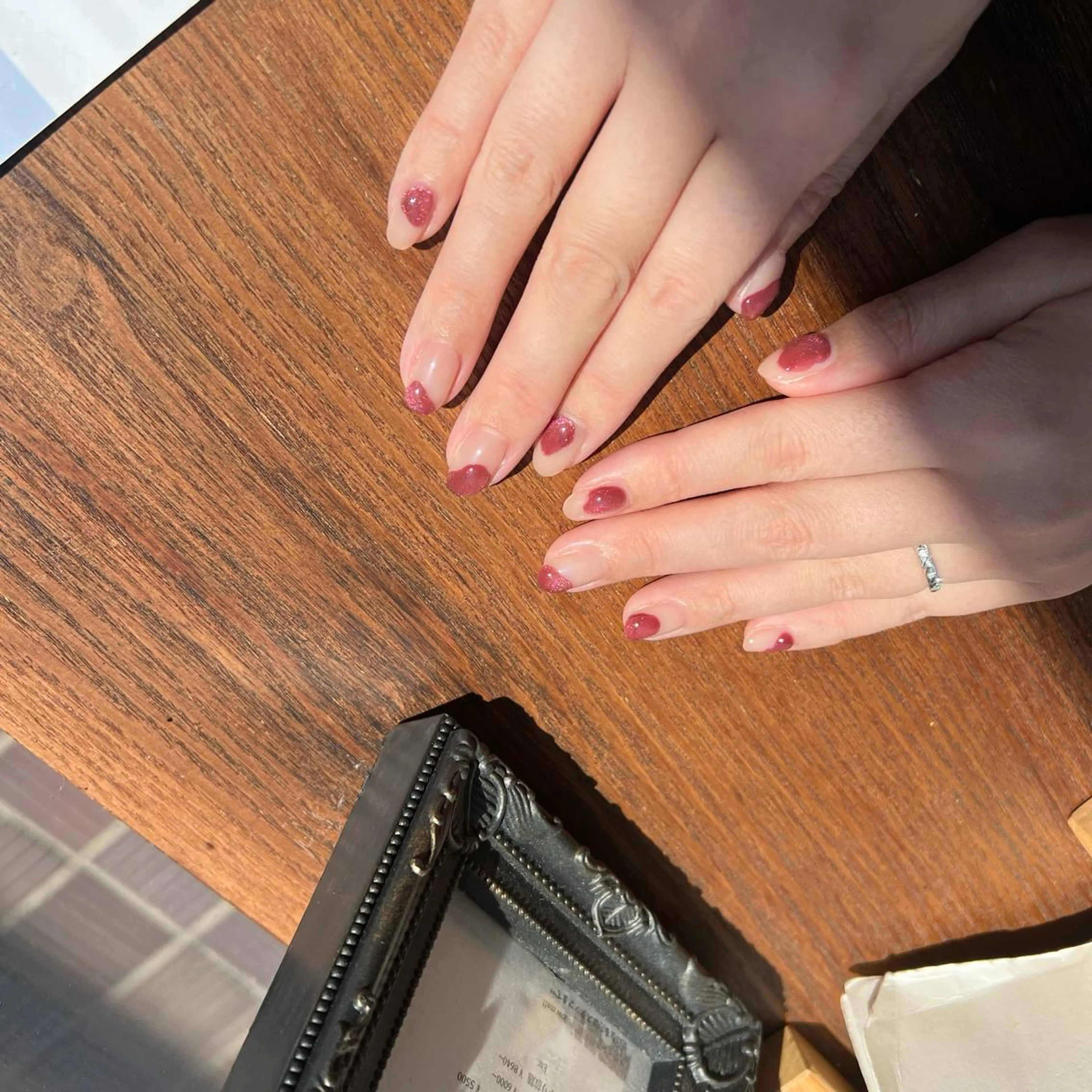 ネイル ジェルネイル ニュアンスネイル パラジェル ハンドネイル sode shioriのネイルデザイン