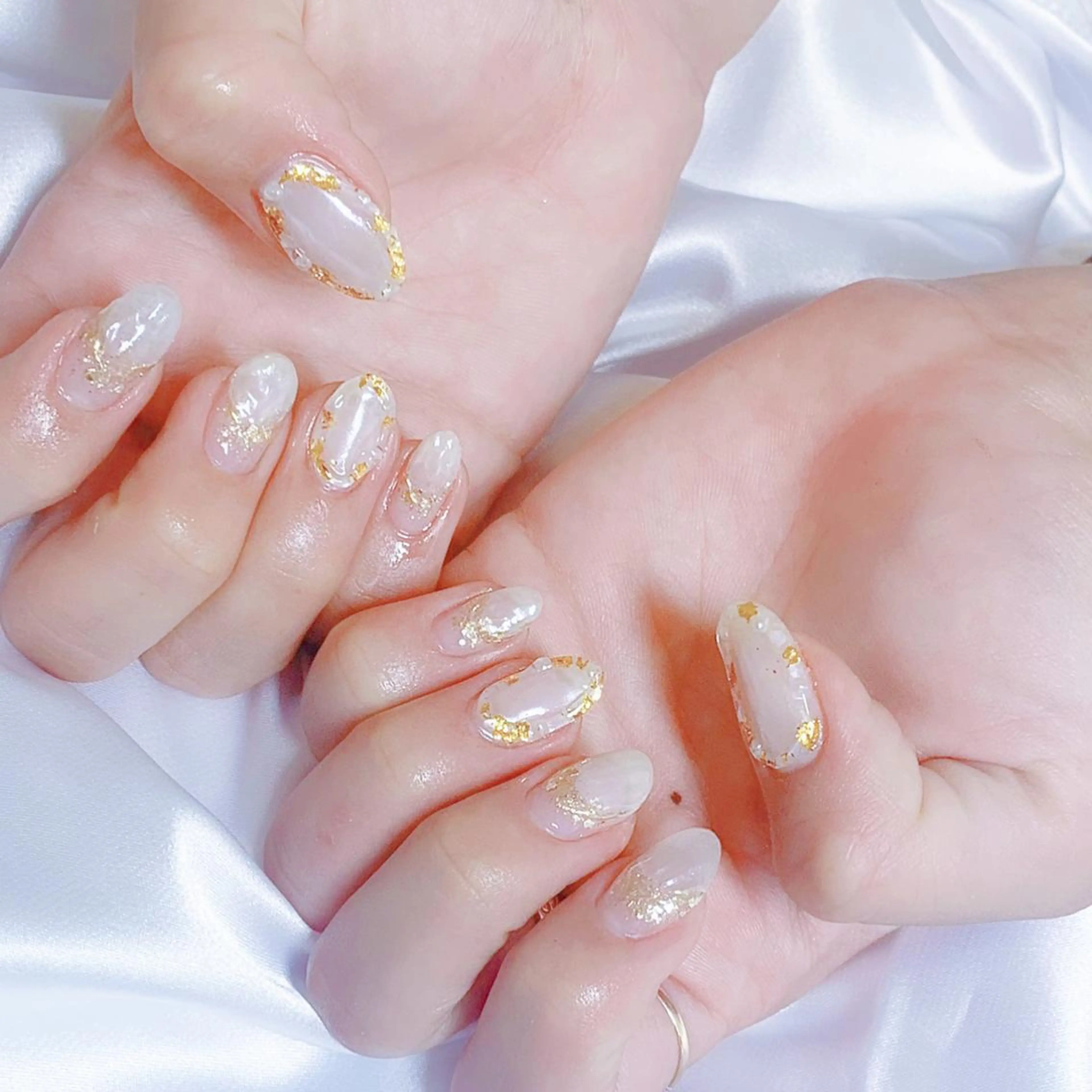 ネイル オーロラネイル フットネイル フレンチネイル ジェルネイル 韓国ネイル ハンドネイル ハンドケア 【ENサロン】 Rei🎀Nailのネイルデザイン