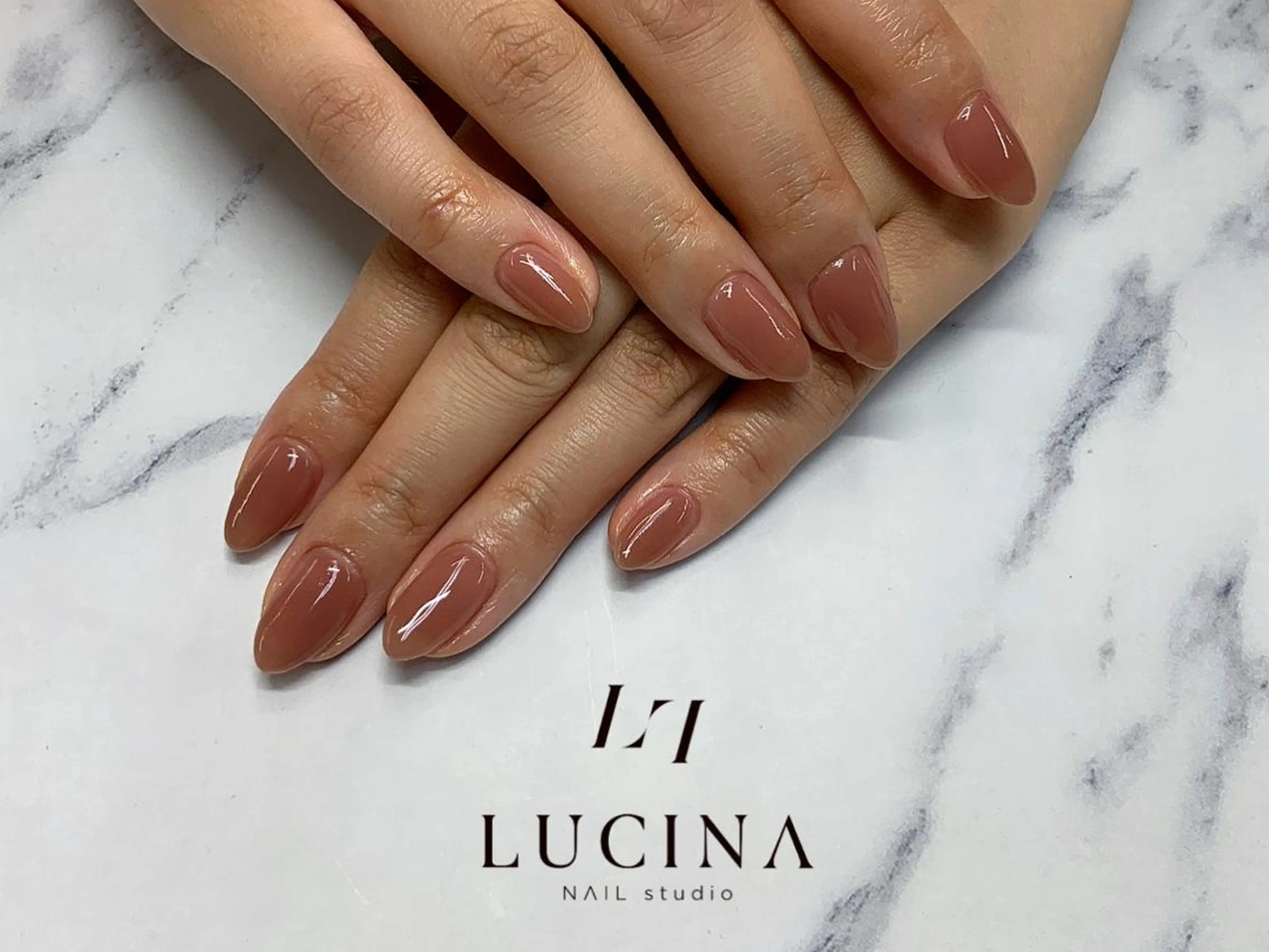 ネイル ワンカラーネイル 新橋 ルキナ スタッフのネイルデザイン