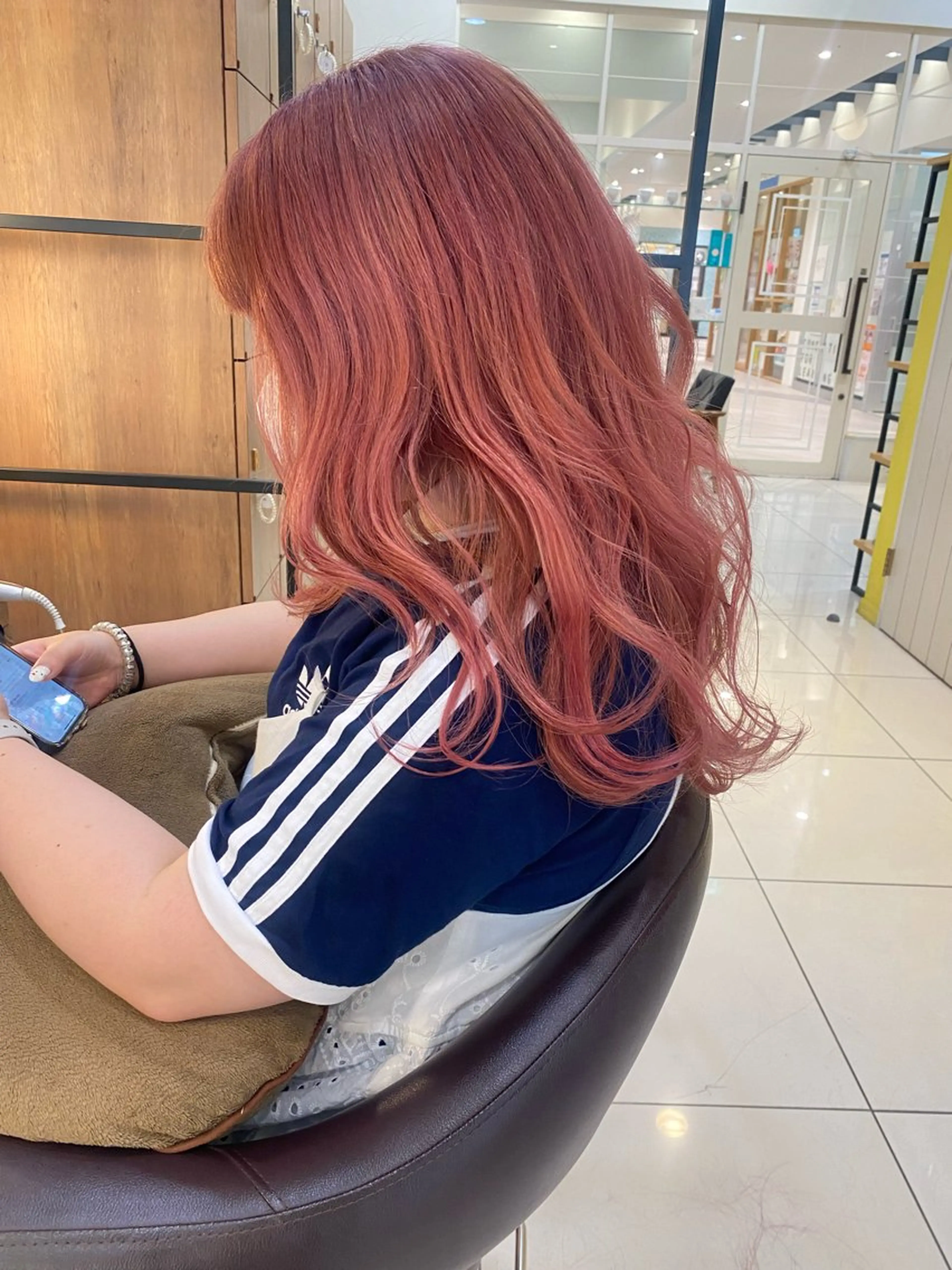 ロング カラー riho/ブリーチ/ デザインカラー/辻堂のヘアスタイル