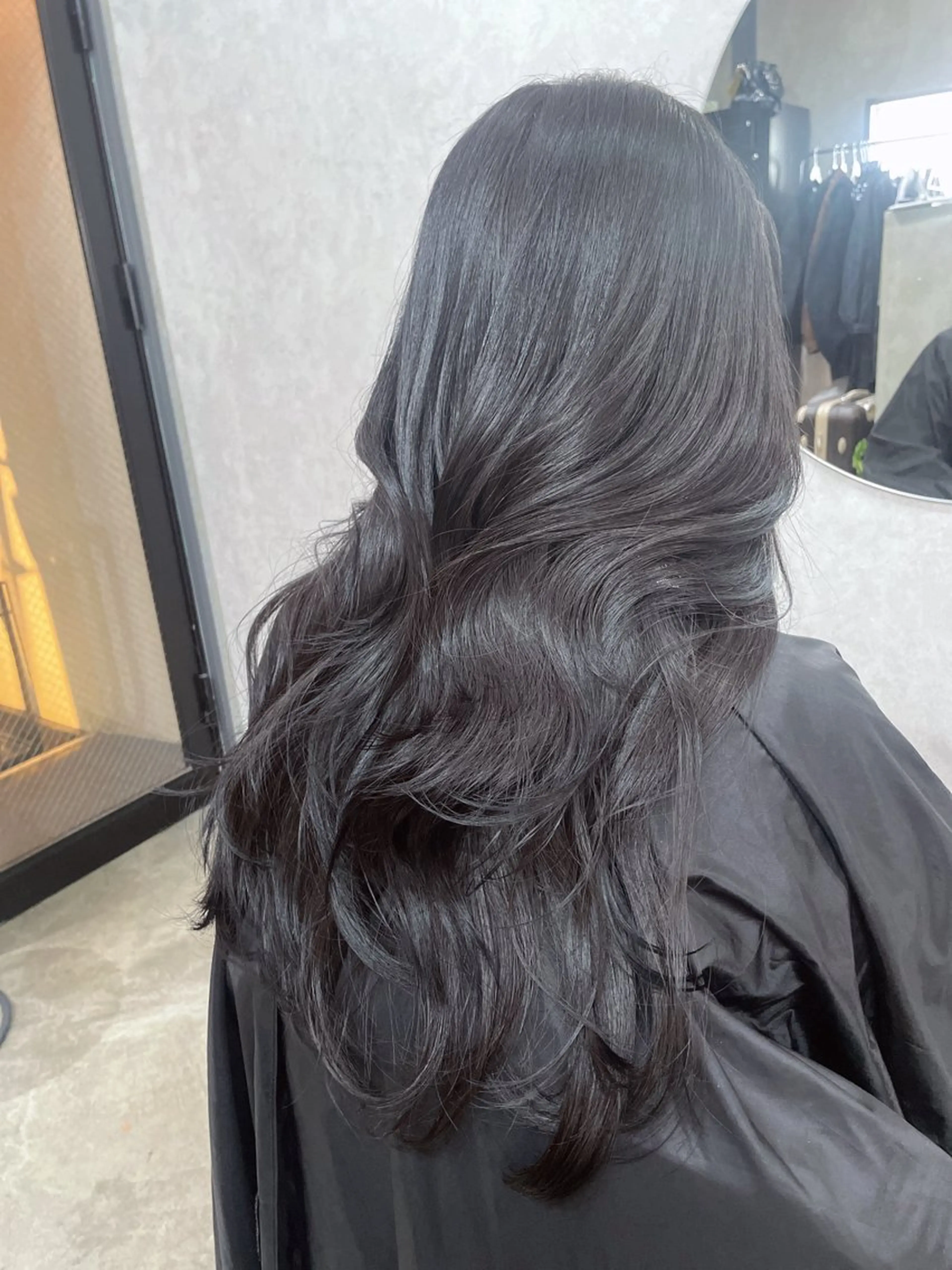 ロング カラー レイヤーカット AIRI layer cut hairのヘアスタイル