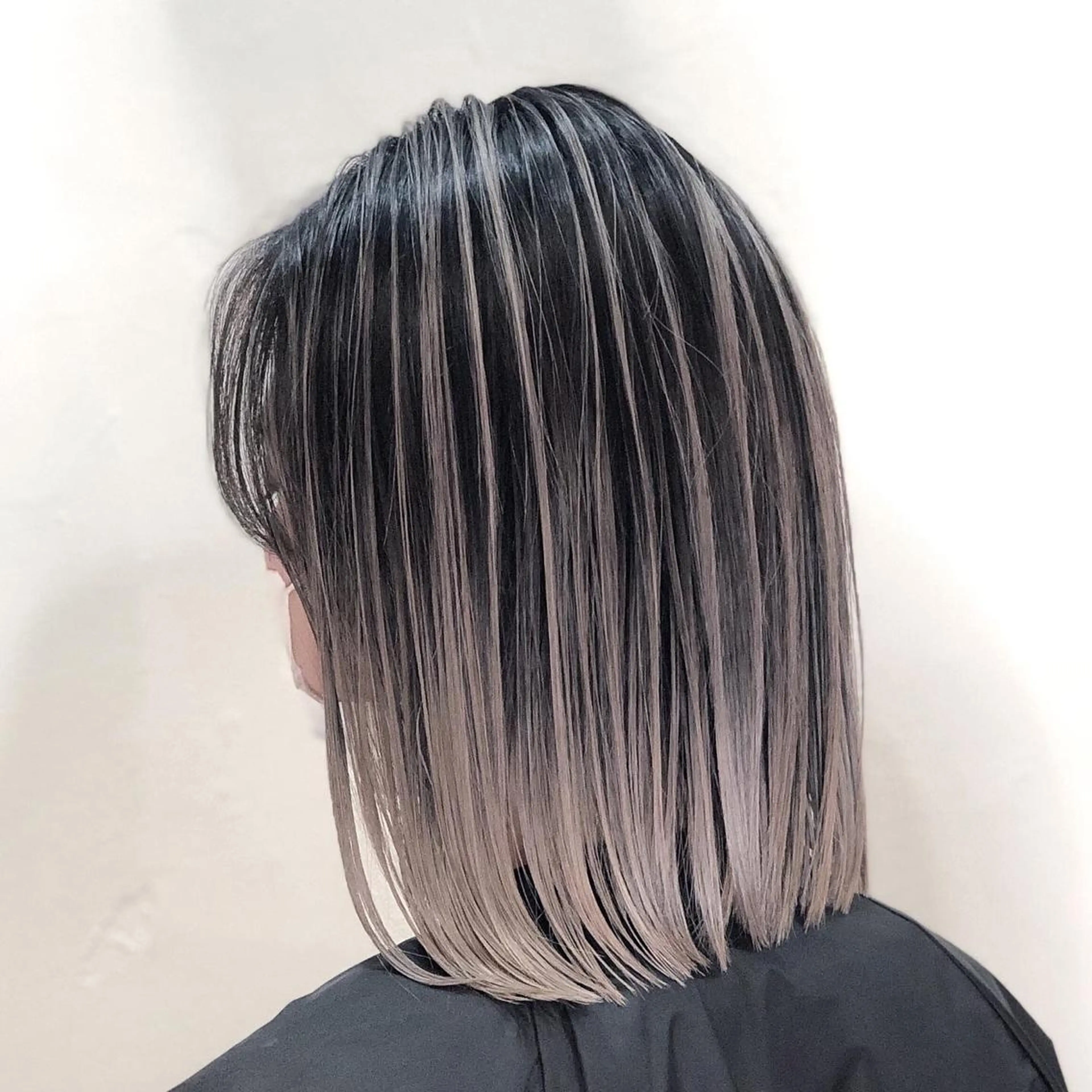 ミディアム 小林 竜弥のヘアスタイル