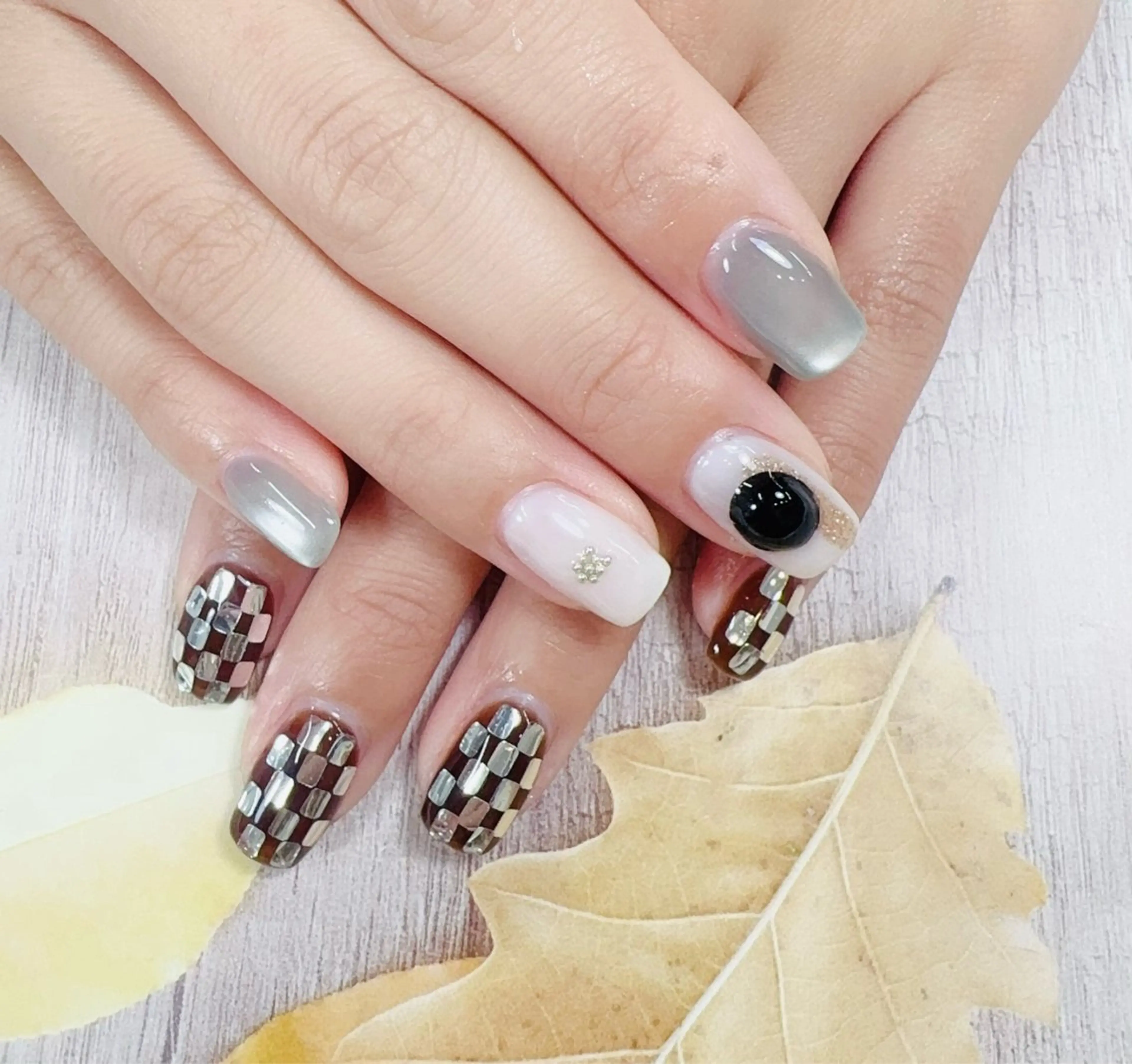 ネイル Nomi Sachikoのネイルデザイン