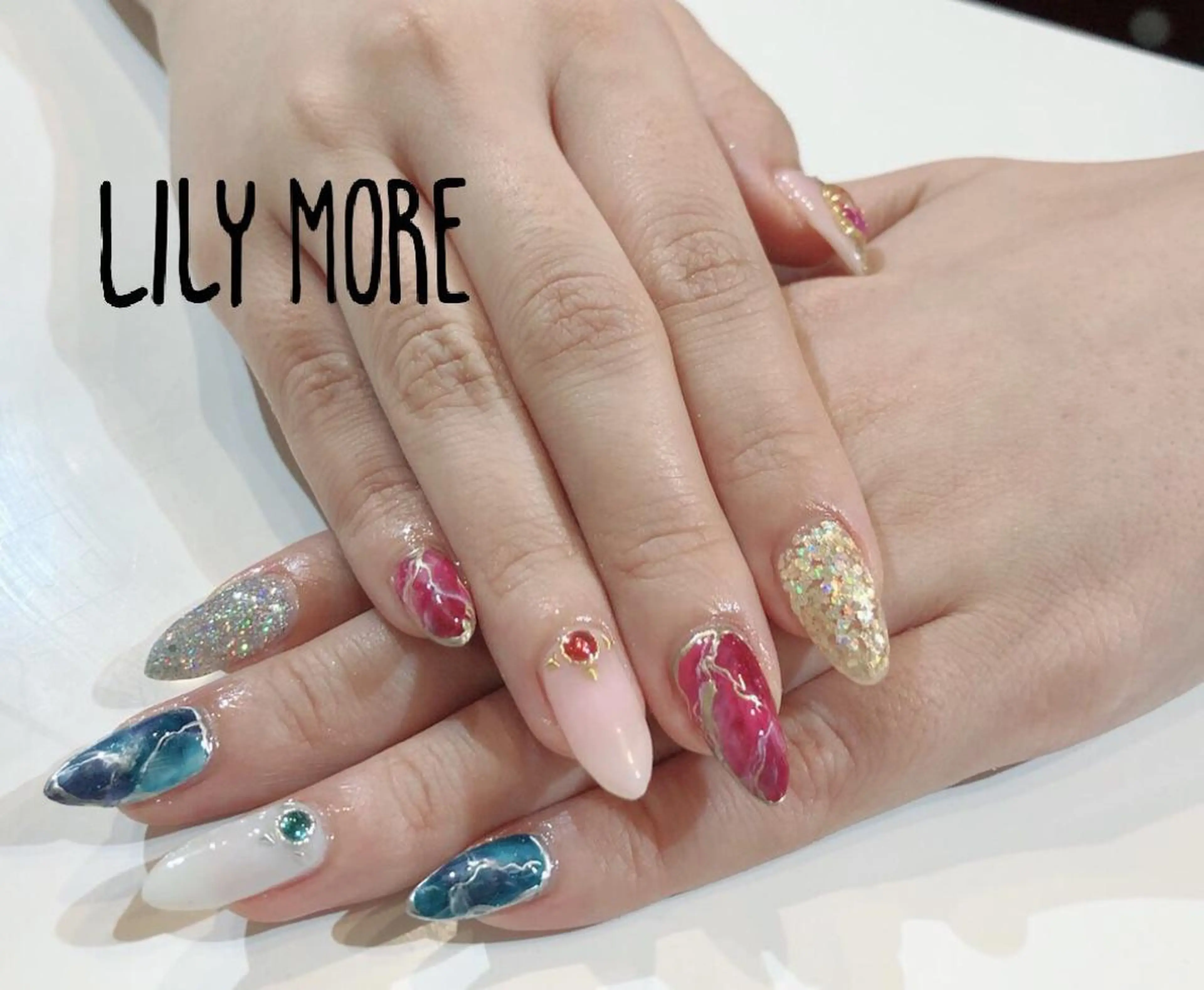 ネイル 大理石ネイル(マーブル) Lily closetのネイルデザイン