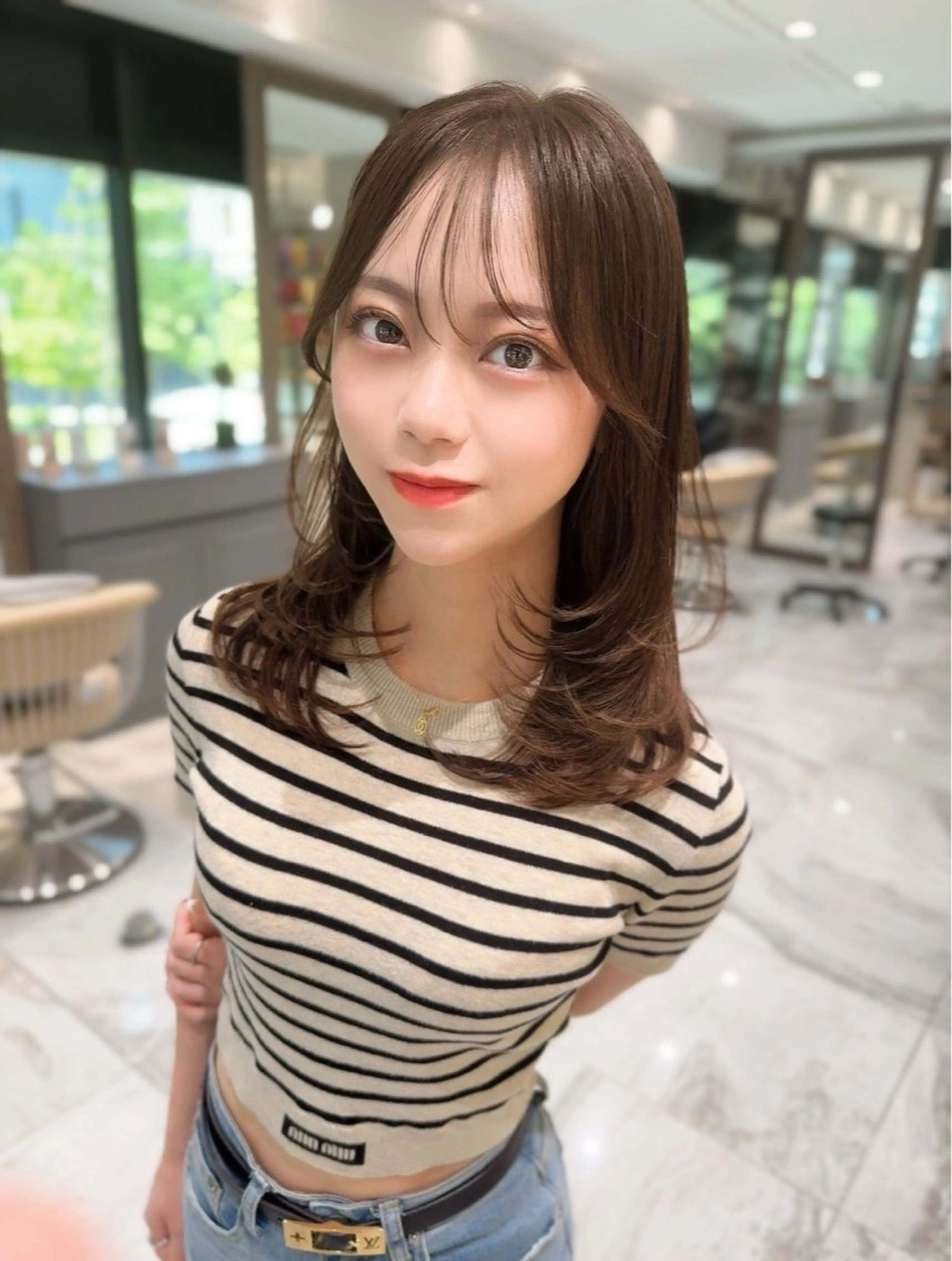 ミディアム カラー ベージュカラー 黒髪 ブリーチ ブルーカラー ブルーブラック 木屋元一/透明感 /レイヤー/顔まわりのヘアスタイル